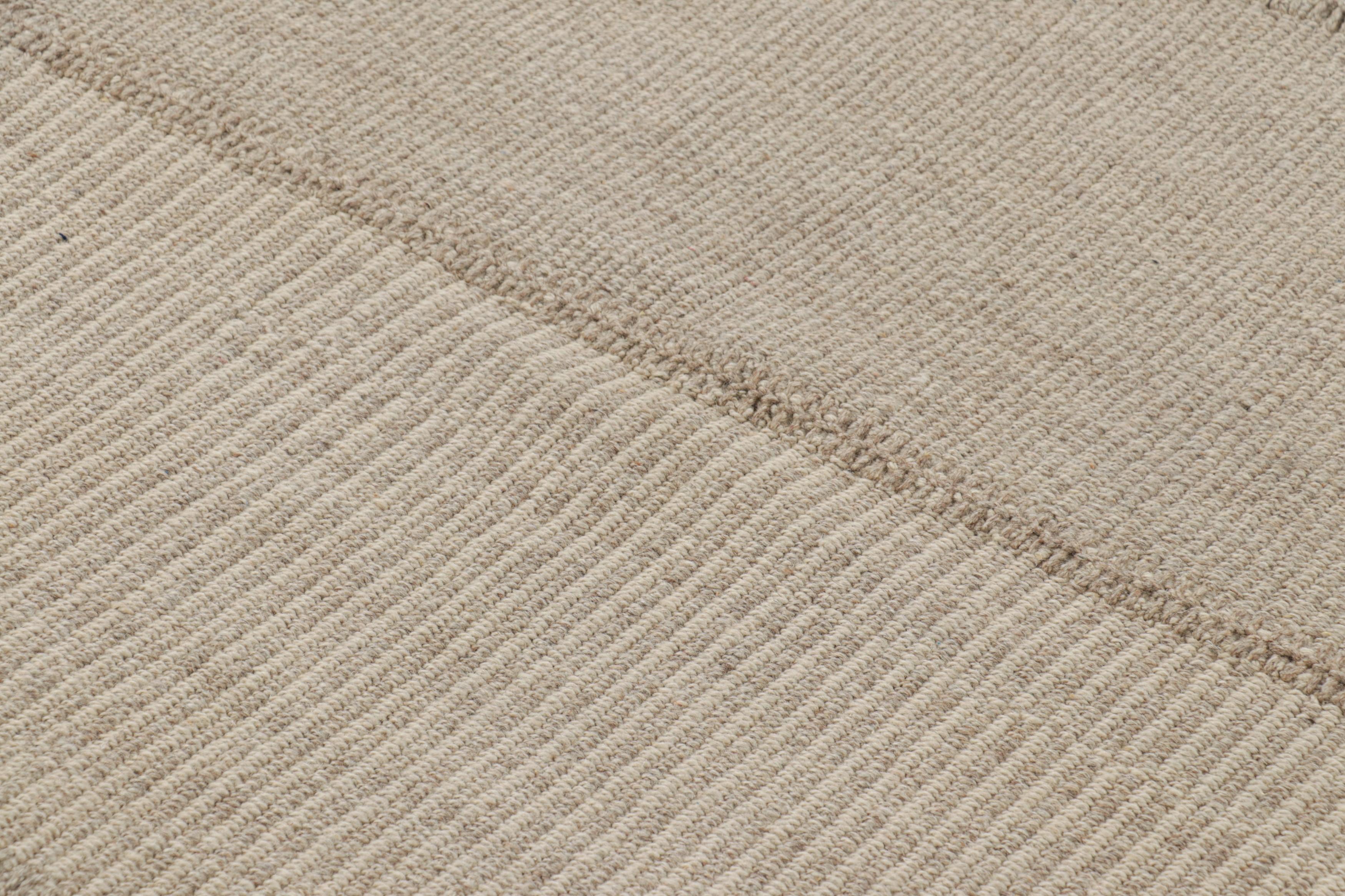 Handwoven in wool, this 3x3 square Kilim is from an exciting new custom-capable flatweave collection by Rug & Kilim. 

On the Design: 

“Rez Kilim” represents a contemporary homage to Turkish and Persian panel-weaving styles in a textural approach