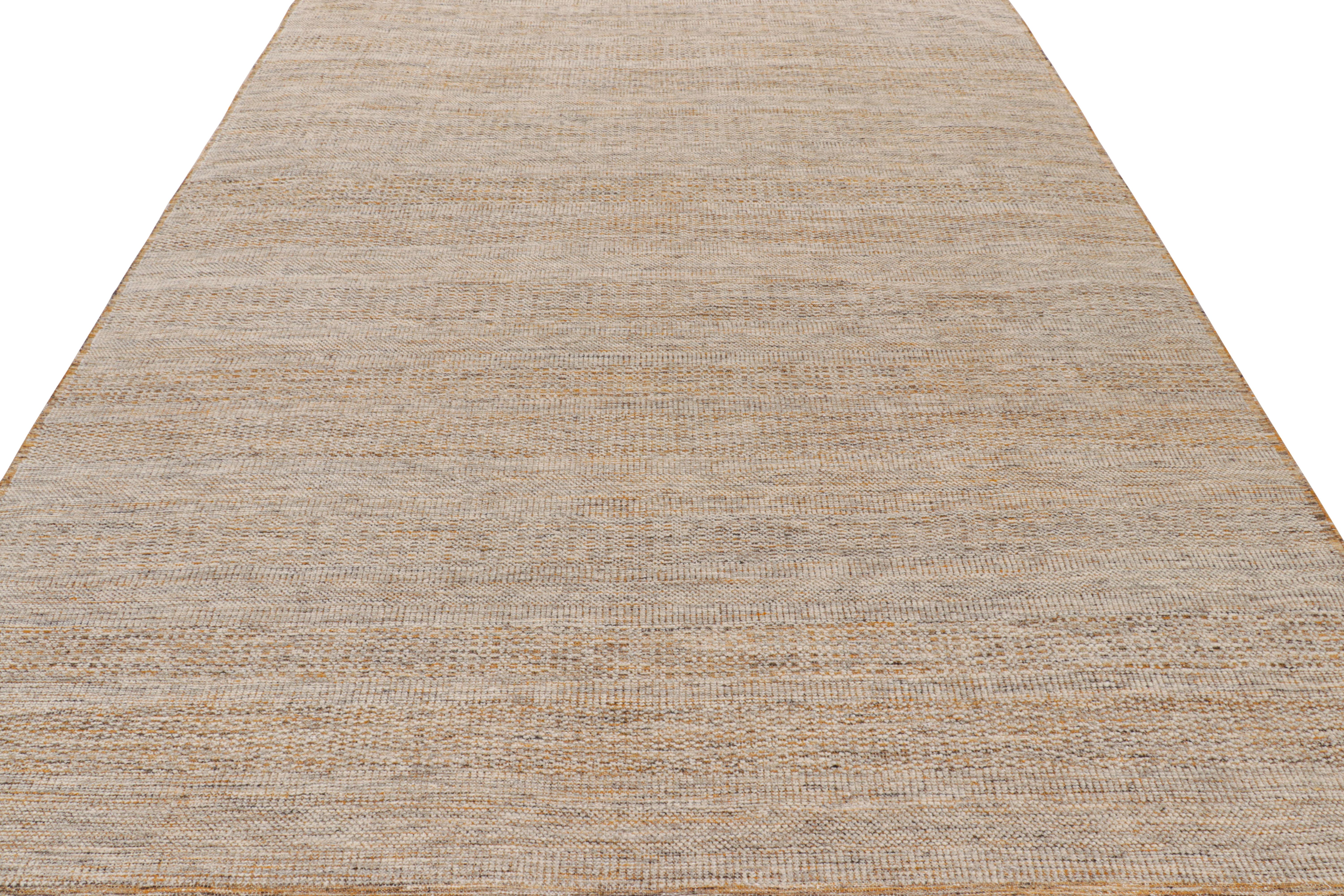 Tissé à la main Rug & Kilim's Contemporary Textural Kilim in Beige-brown Orange and White Tones (Kilim contemporain texturé dans les tons beige-brun, orange et blanc) en vente