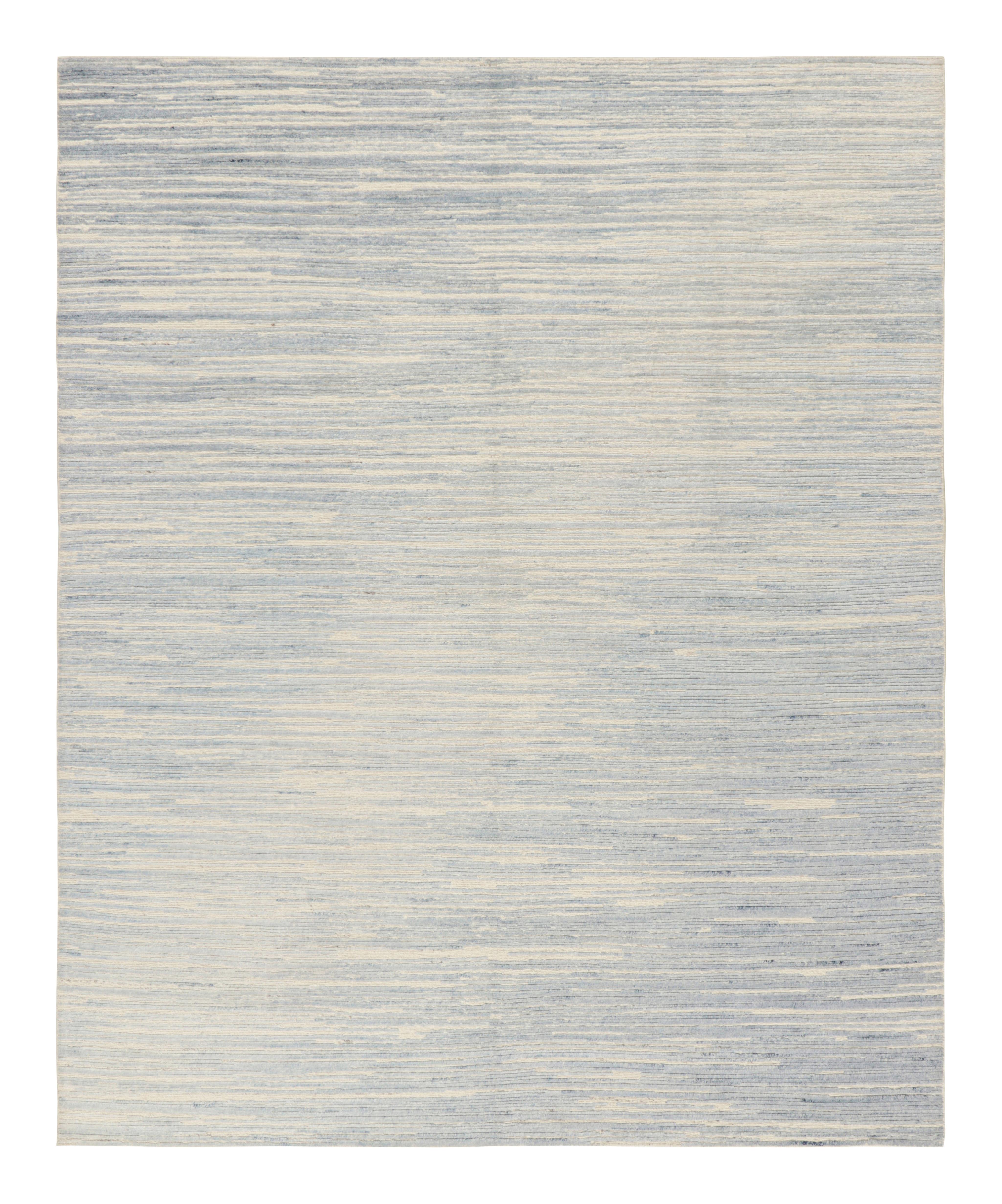 Rug & Kilim’s Contemporary Textural Rug in Blue and Beige Tones and Striae In New Condition For Sale In Long Island City, NY