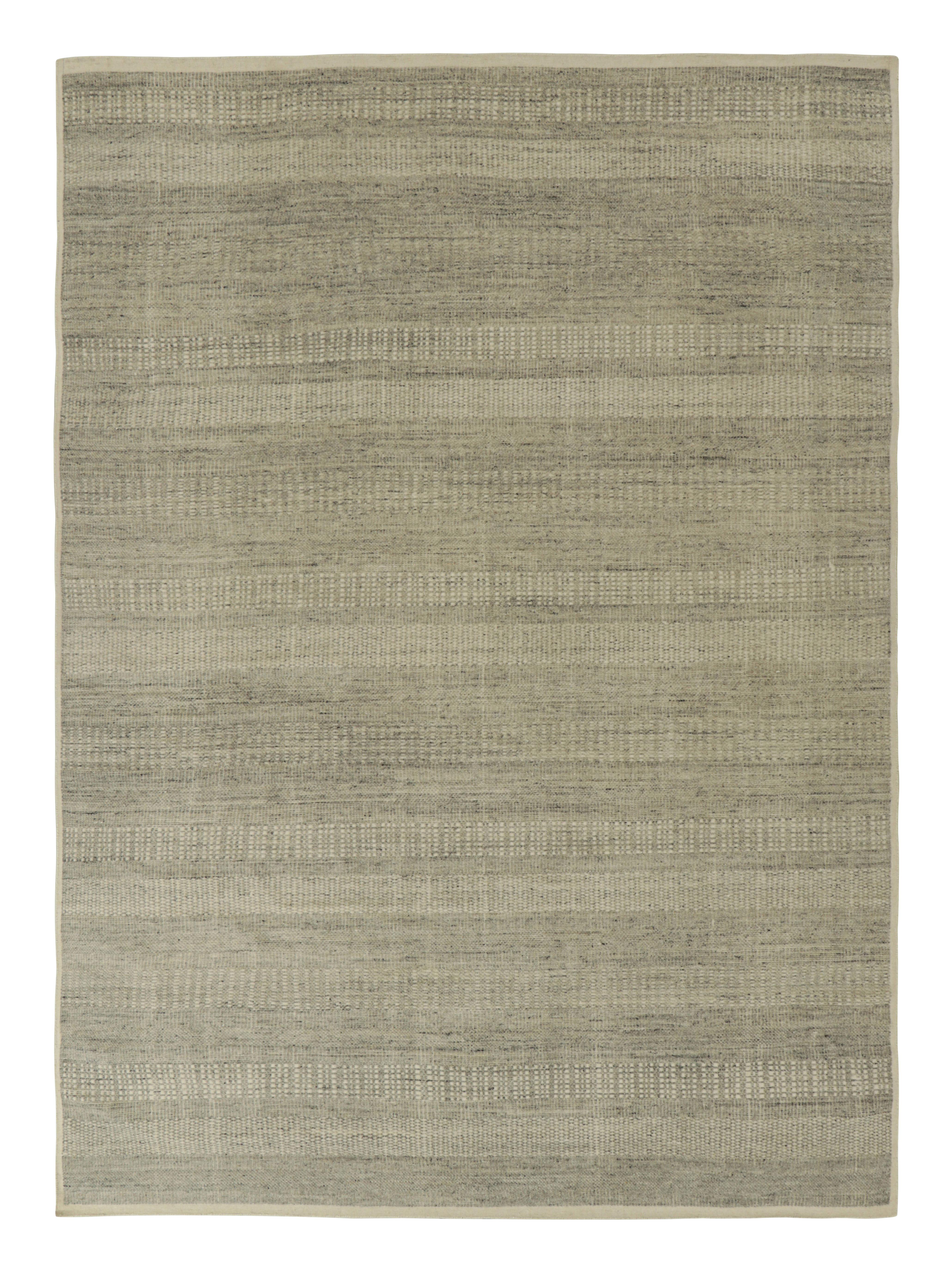 Rug & Kilim’s Contemporary Textural Rug in Cream and Gray Tones In New Condition For Sale In Long Island City, NY