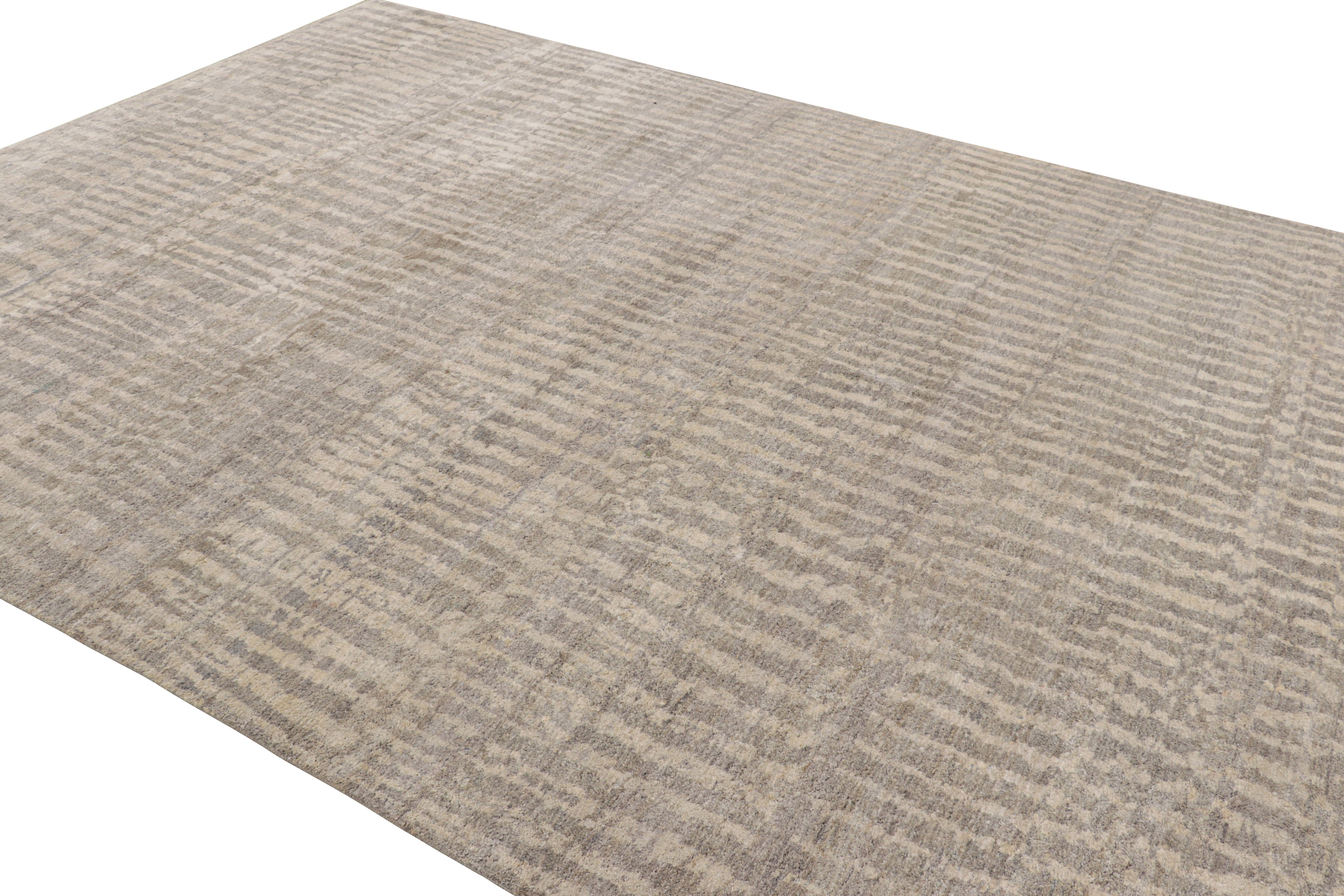 Indian Rug & Kilim’s Contemporary Textural Rug in Gray and Cream Tones For Sale