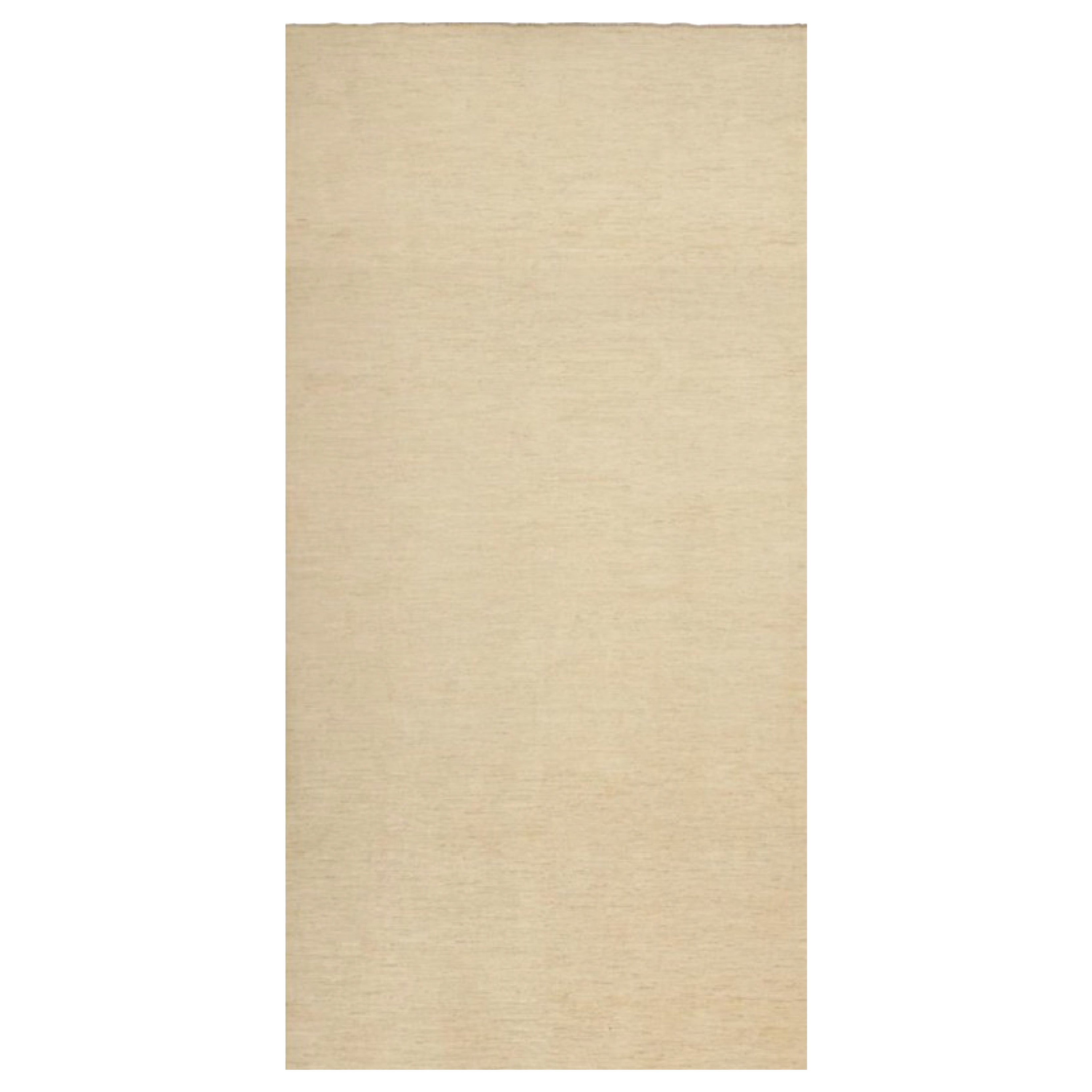 Rug & Kilim's Contemporary Textural Solid Rug in Beige (tapis texturé contemporain en beige)