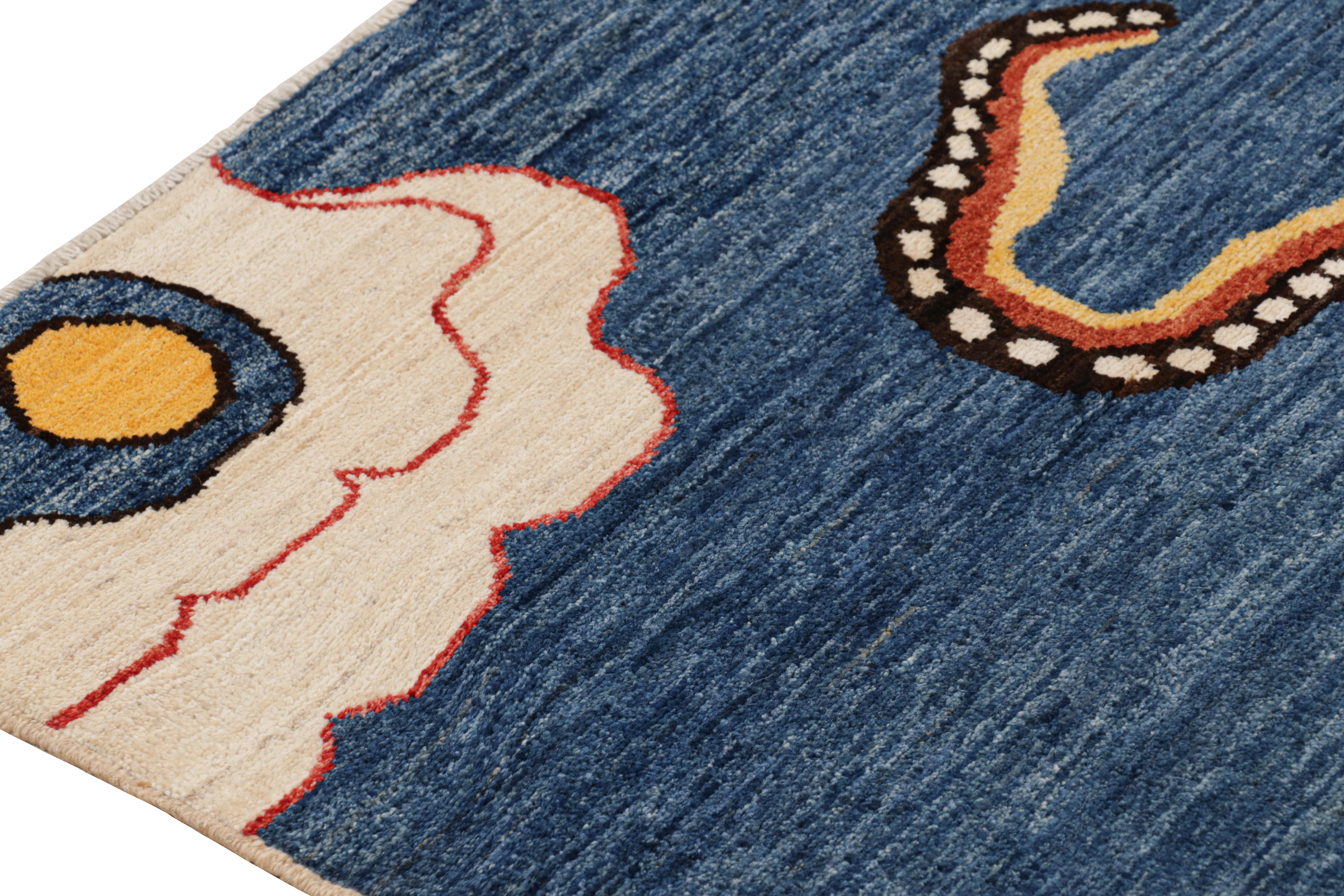 Rug & Kilim’s Contemporary Tiger Pictorial Rug in Beige, Blue and Red Tones In New Condition For Sale In Long Island City, NY