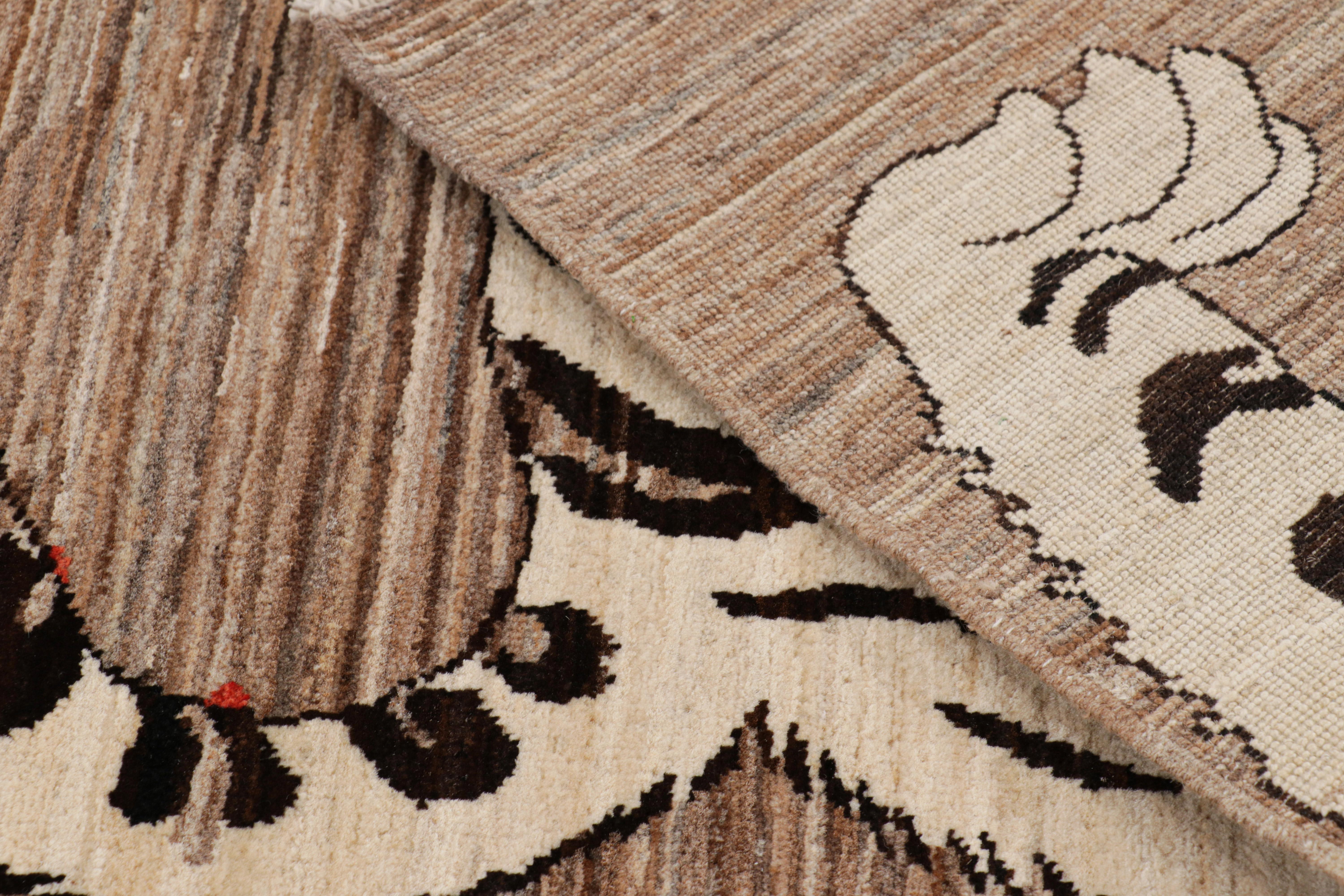 XXIe siècle et contemporain Rug & Kilim's Contemporary Tiger Pictorial Rug in Beige-Brown and Black Tones (Tapis pictural contemporain en forme de tigre dans les tons beige-brun et noir) en vente