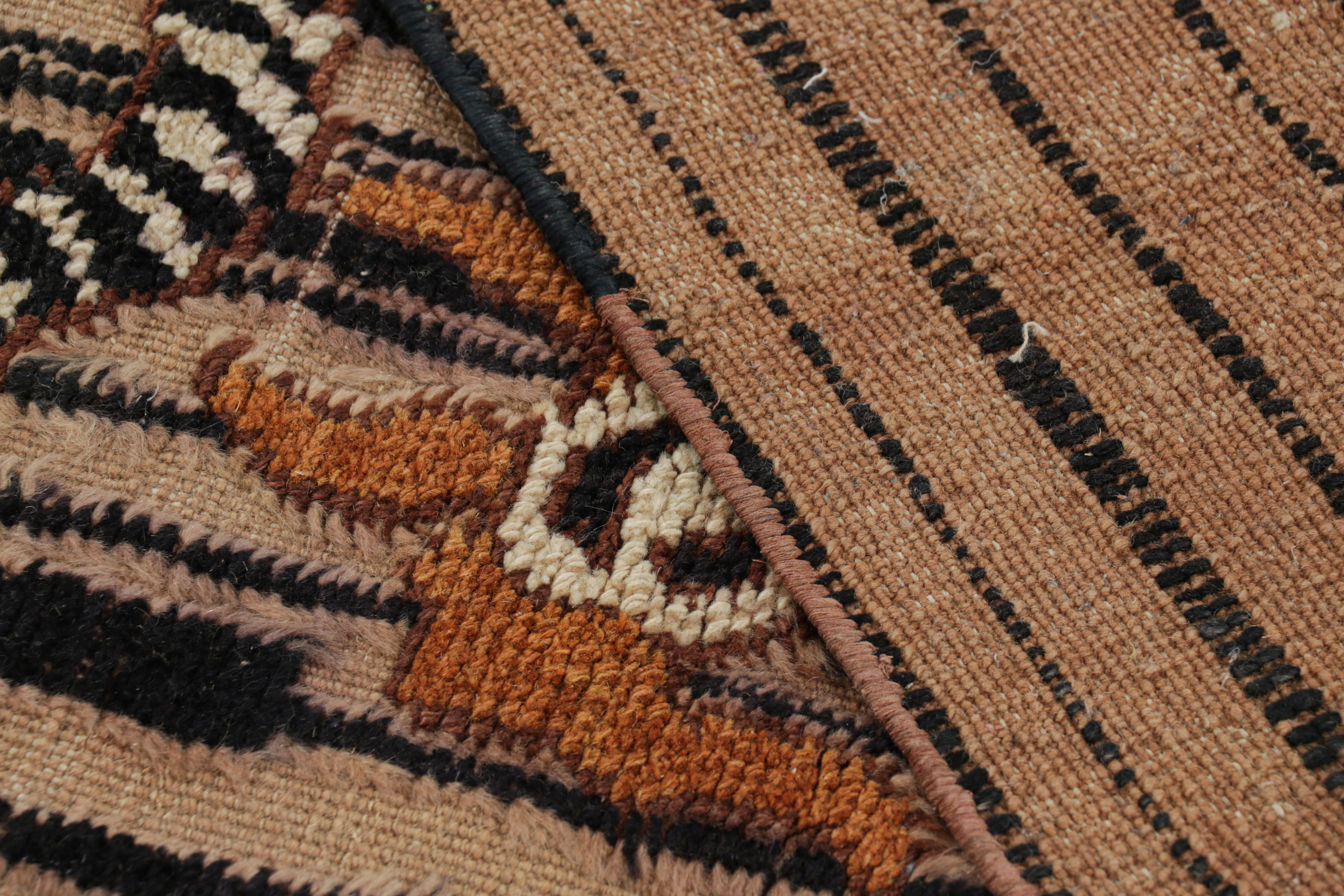 Laine Rug & Kilim's Contemporary Tiger Pictorial Rug in Brown, Rust and Black Tones (Tapis pictural contemporain en forme de tigre dans les tons de Brown, de rouille et de noir) en vente