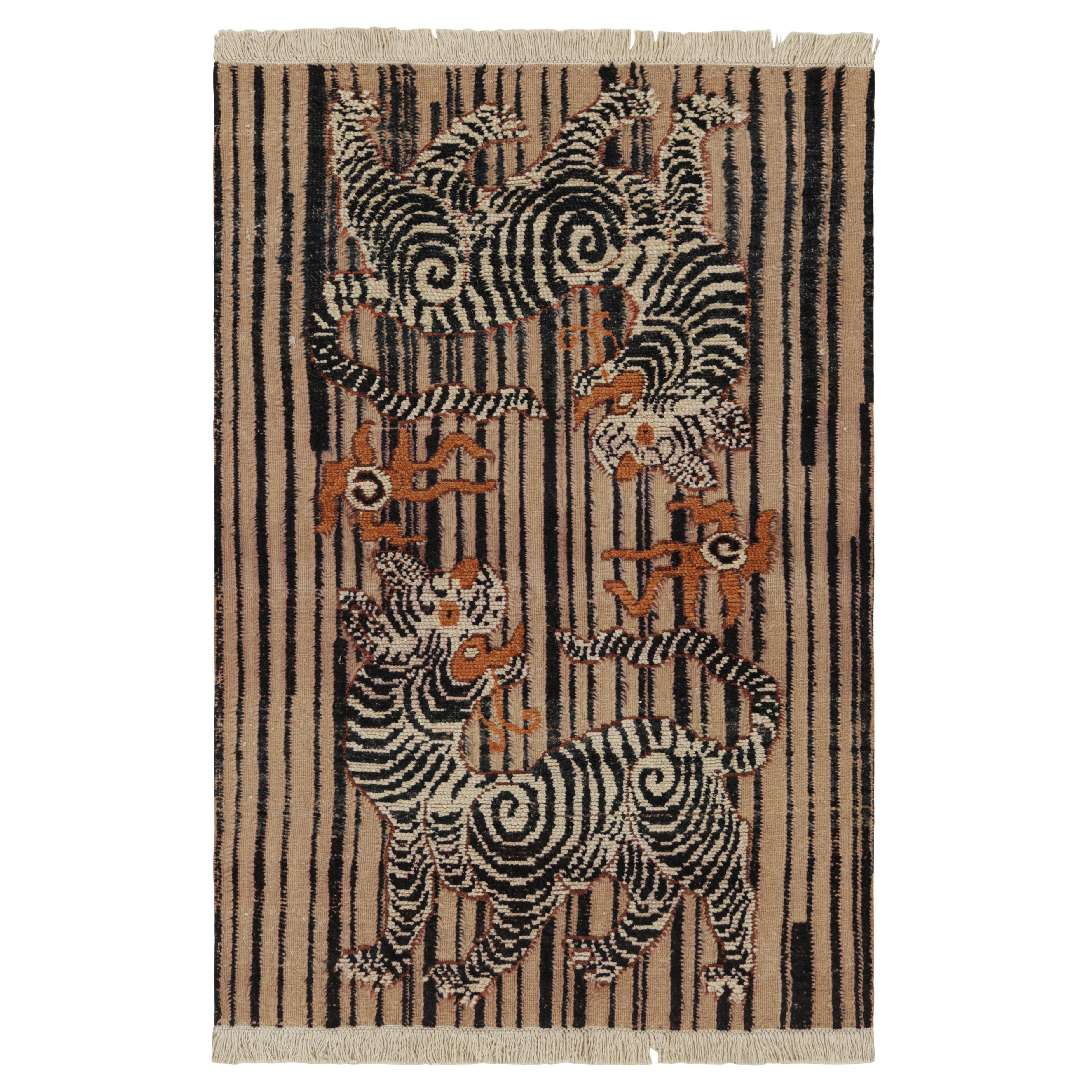Rug & Kilim's Contemporary Tiger Pictorial Rug in Brown, Rust and Black Tones (Tapis pictural contemporain en forme de tigre dans les tons de Brown, de rouille et de noir) en vente