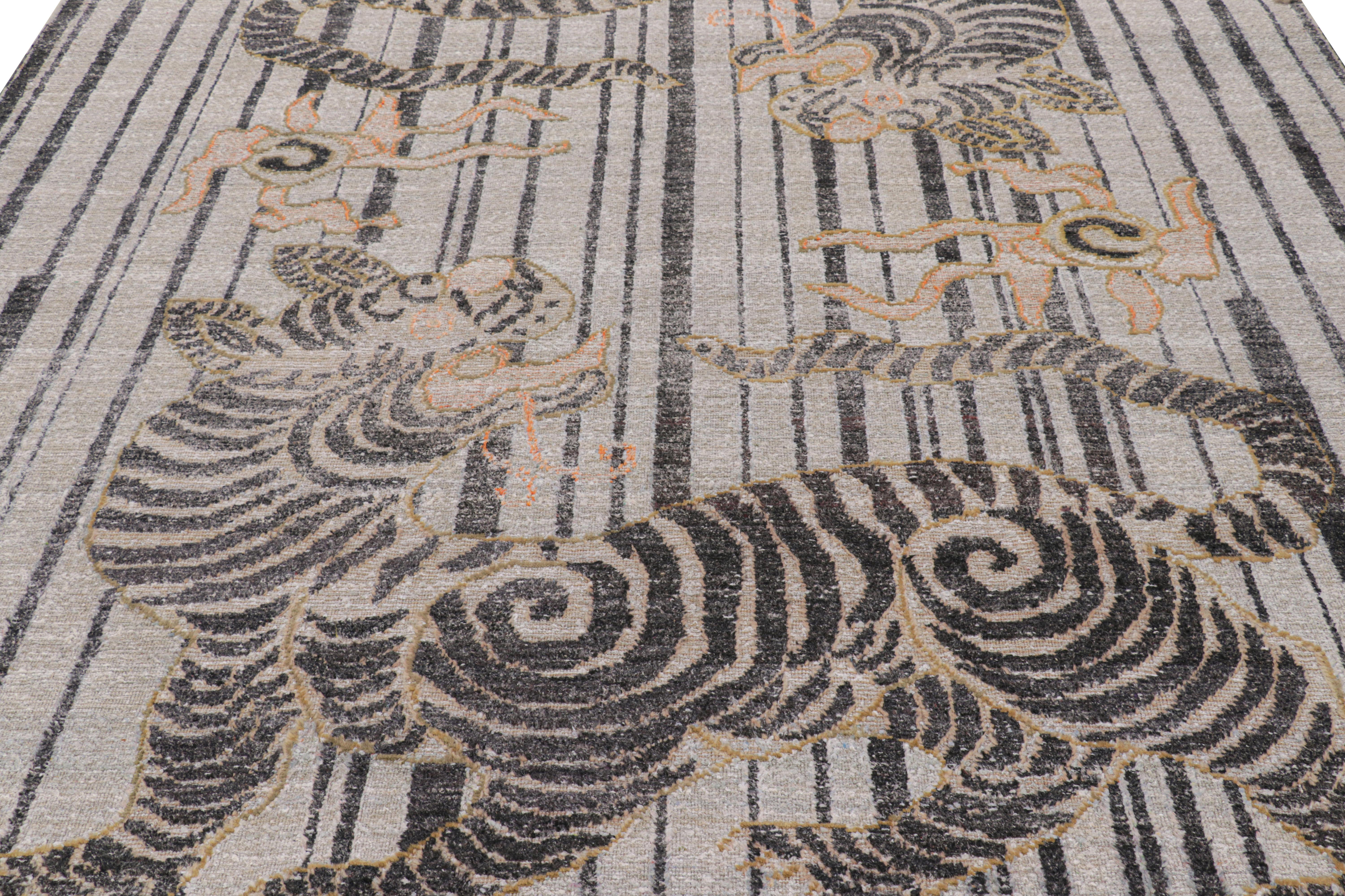 Alfombra Pictórica Tigre Contemporánea de Rug & Kilim en tonos gris, óxido y negro Indio en venta