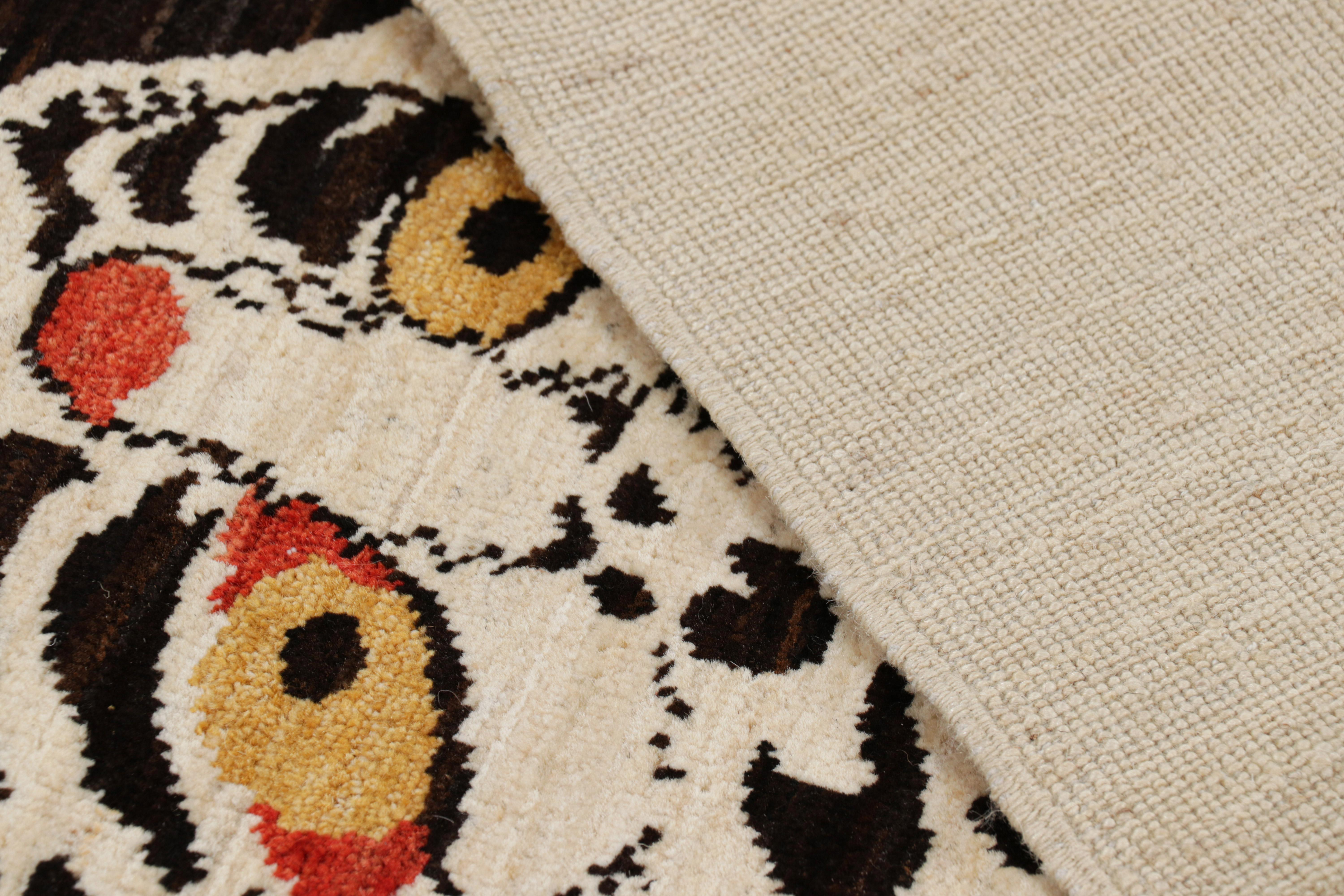 Wool Rug & Kilim’s Contemporary Tiger Pictorial Rug in White and Black Tones For Sale