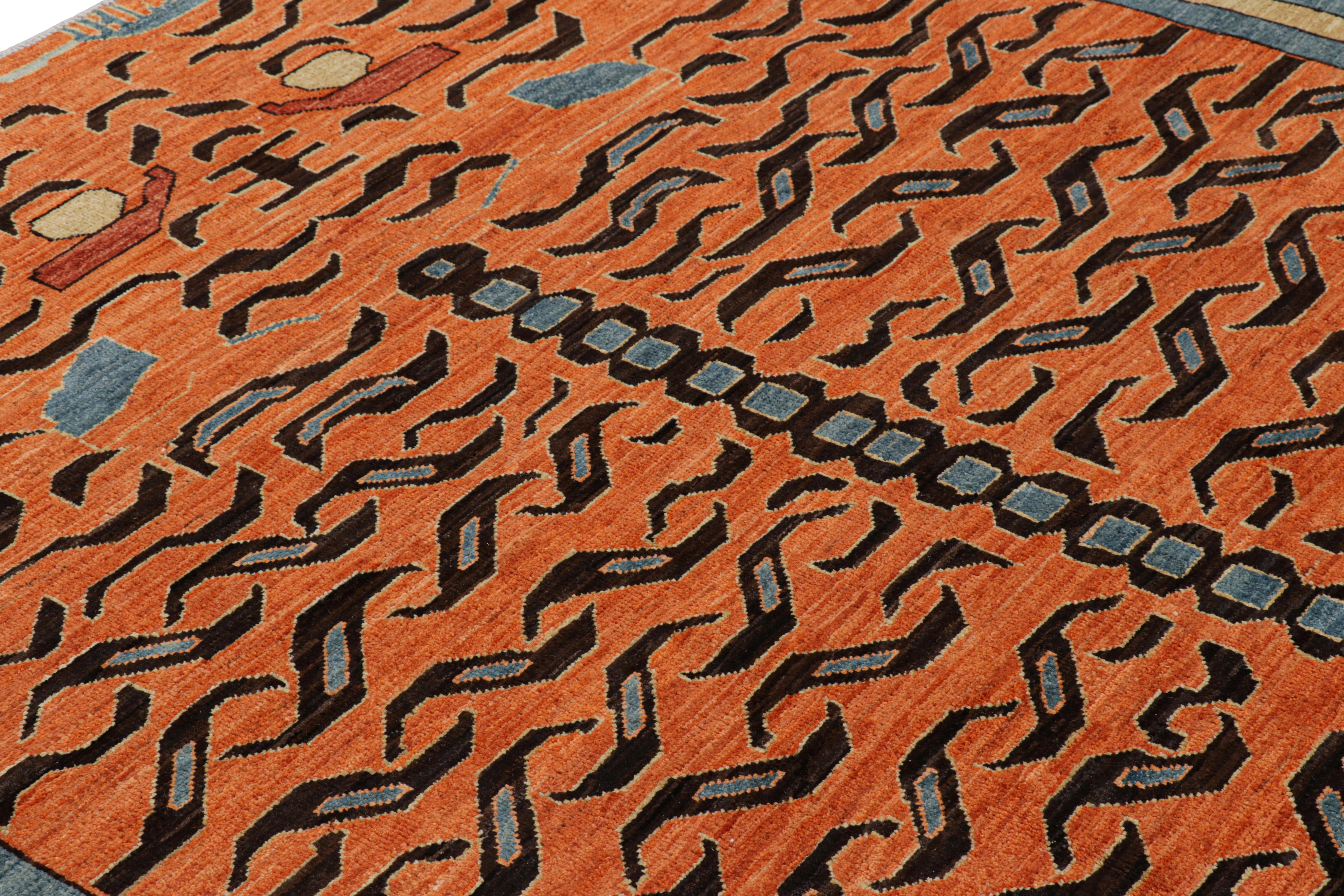 Annodato a mano in lana, questo tappeto moderno 10x12 con immagini di tigri è un'aggiunta audace alla linea esclusiva Rug & Kilim Tiger.  

Sul design: 

Un disegno esemplare con una rappresentazione pittorica che si diverte con un sottile motivo a
