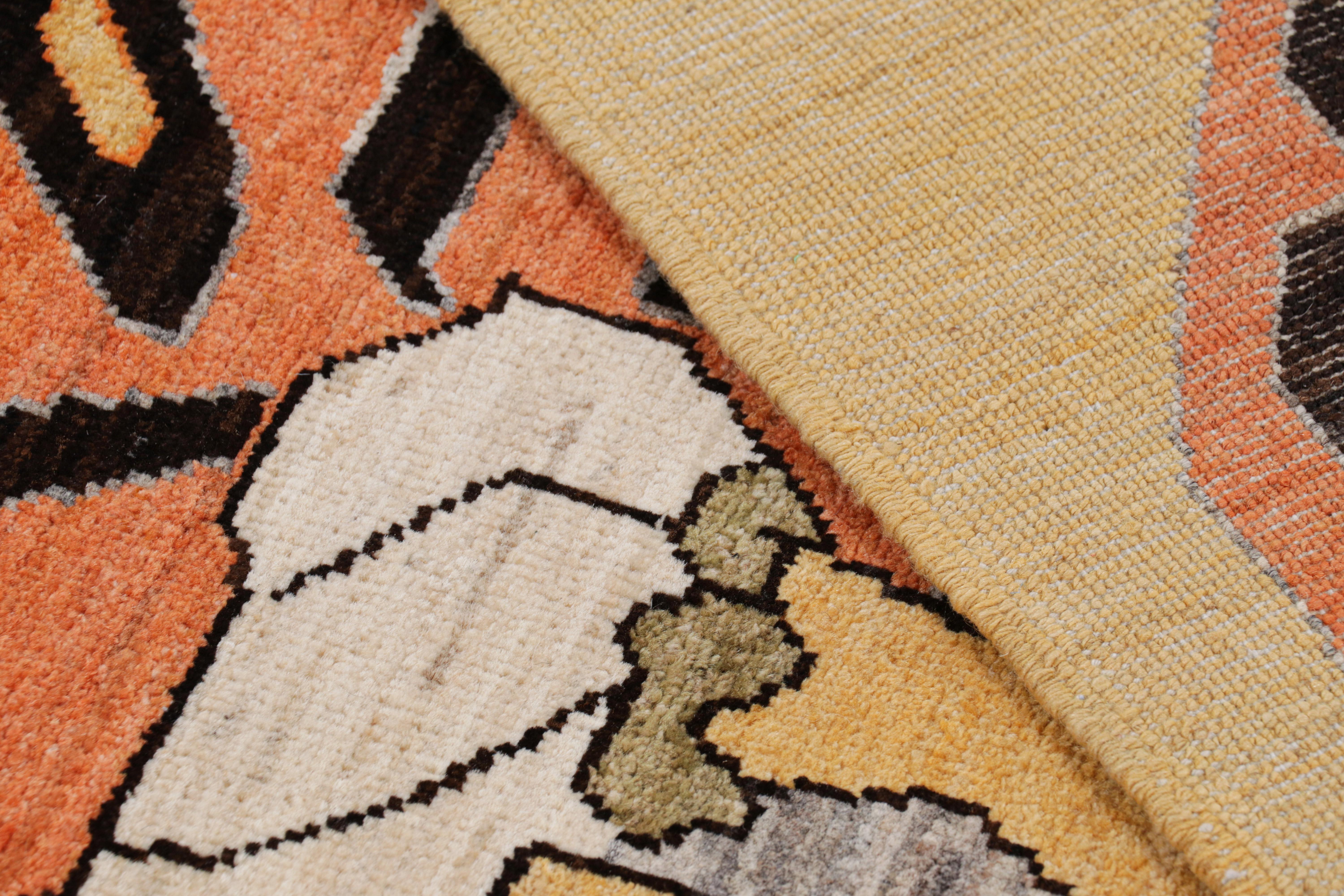 XXI secolo e contemporaneo Rug & Kilim è un tappeto tigrato contemporaneo in oro con immagini marroni e arancioni. in vendita