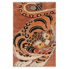 Rug & Kilim's Contemporary Tiger Rug in Rot mit schwarzem und orangefarbenem Bild
