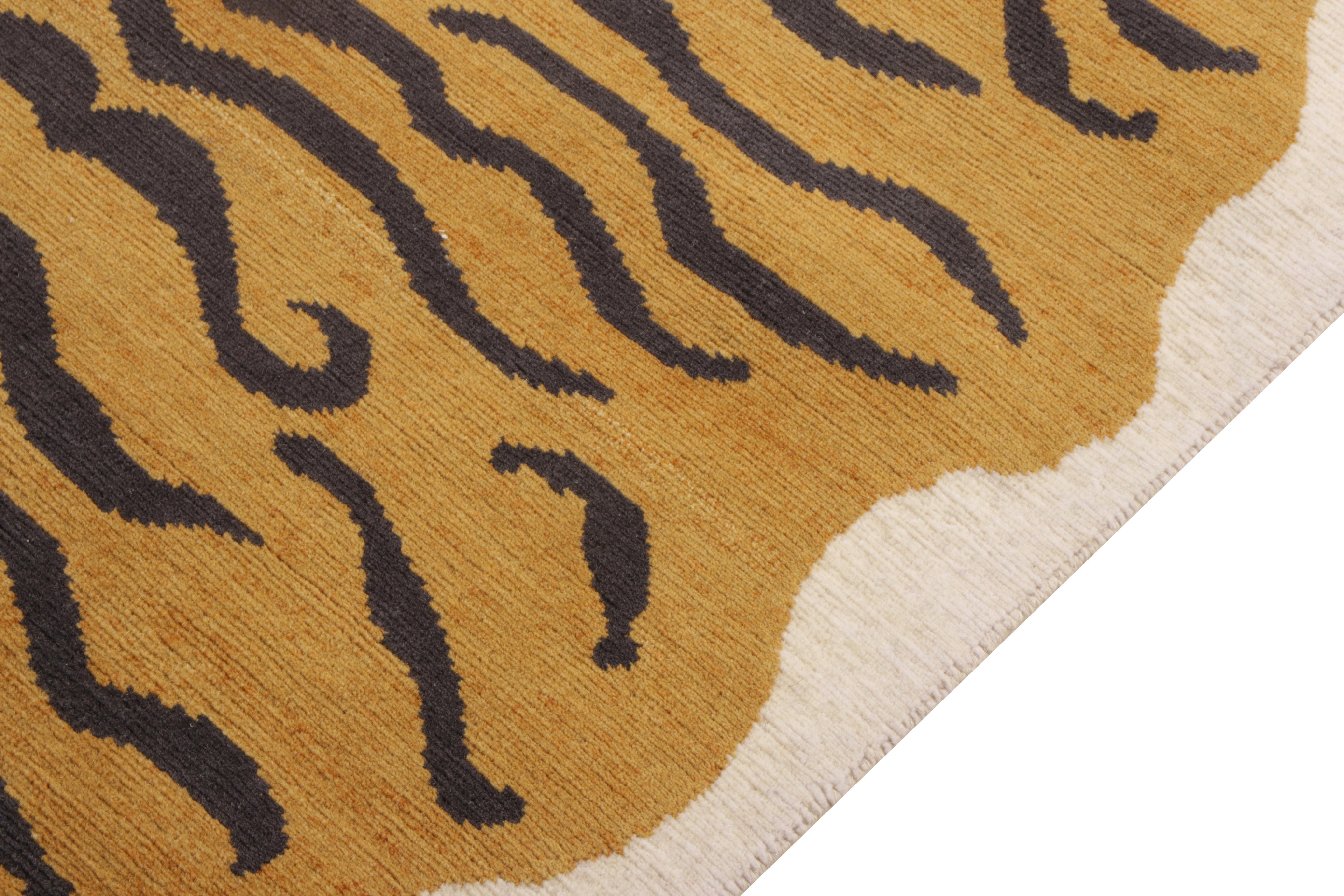 Népalais Tapis tigre contemporain de Rug & Kilim en motif pictural blanc et orange 4x6''6 en vente