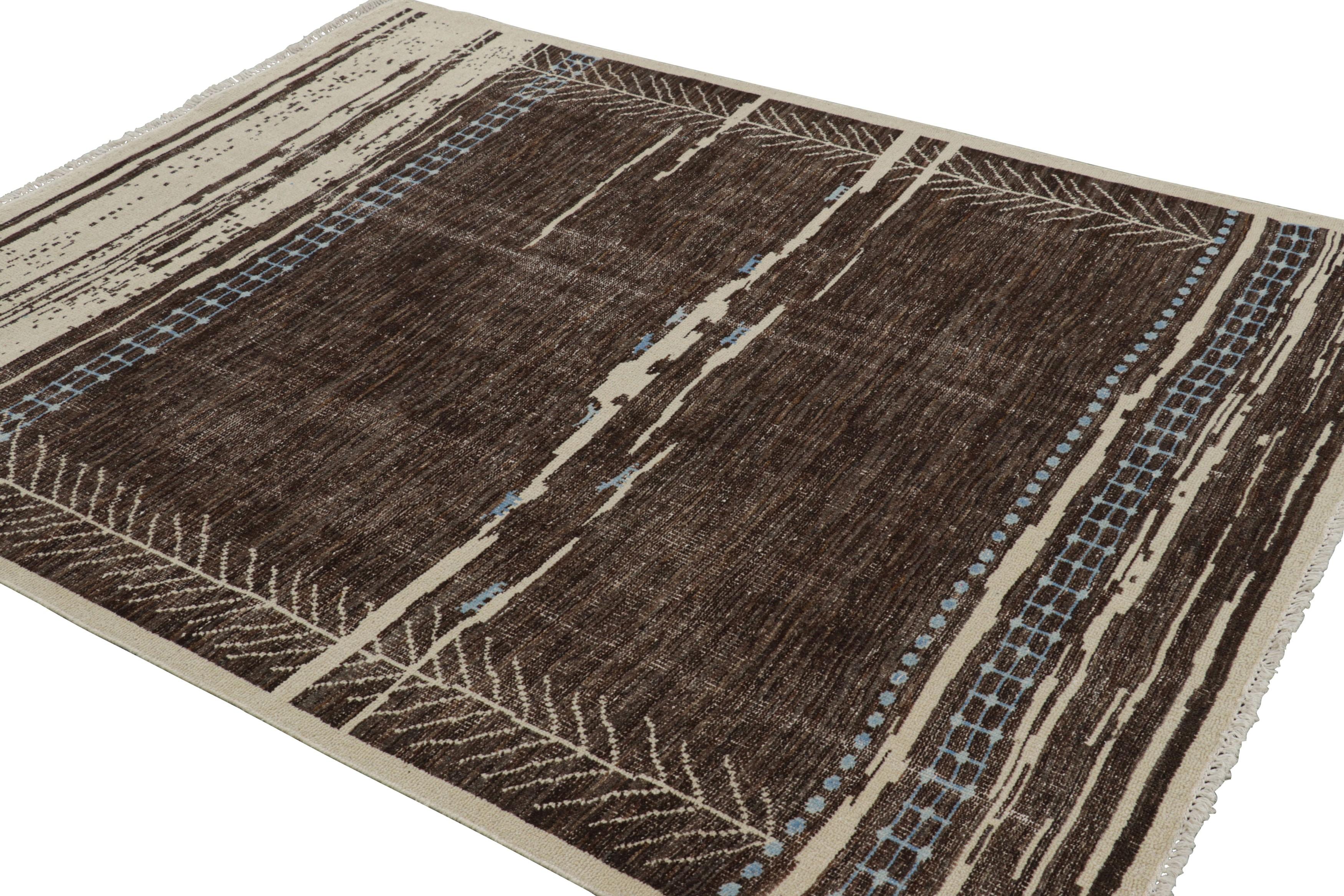Rug & Kilim's Contemporary Tribal Rug in Beige-Braun mit geometrischen Mustern im Zustand „Neu“ im Angebot in Long Island City, NY