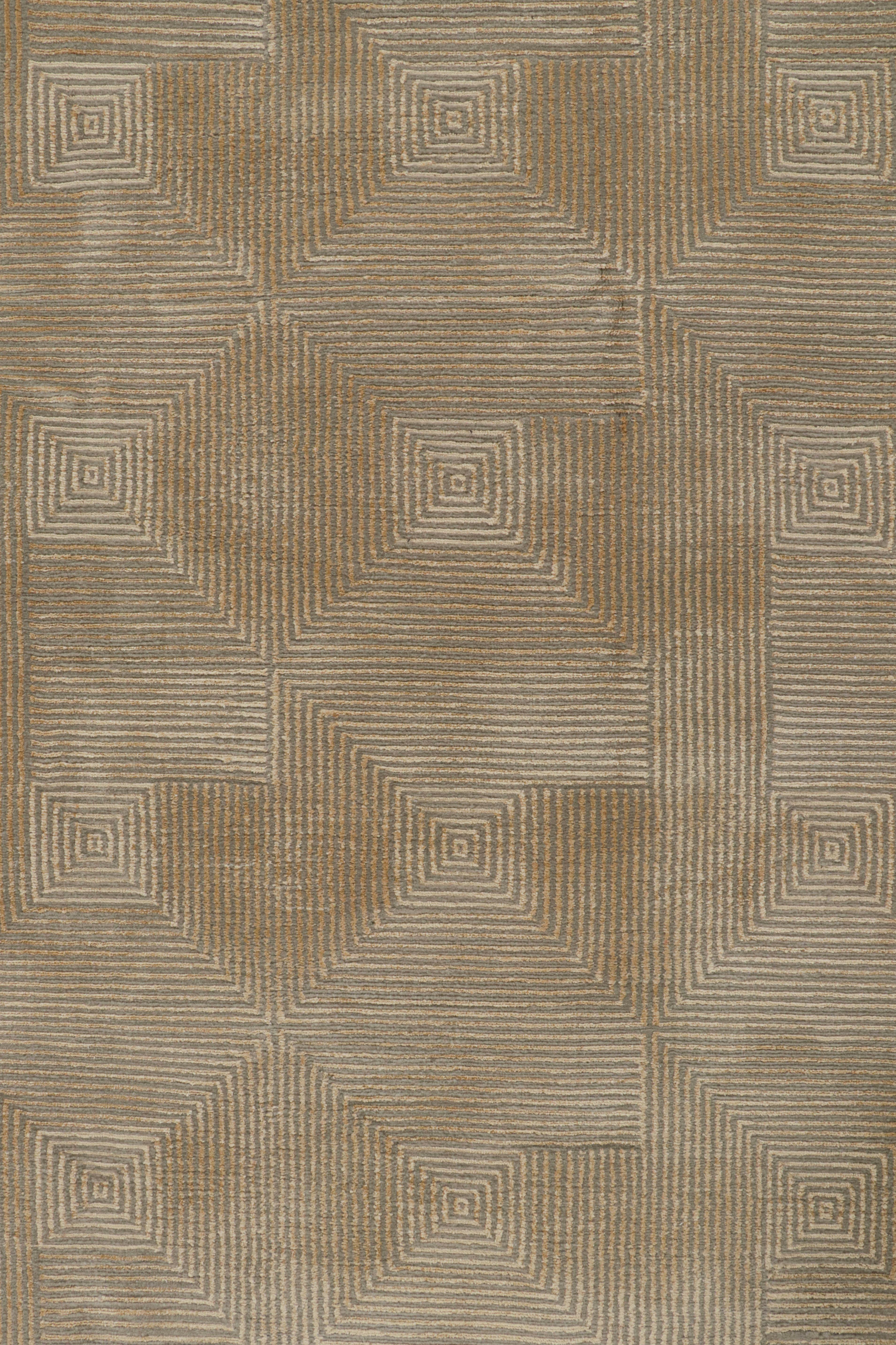 XXIe siècle et contemporain Rug & Kilim's Cubist Art Deco Style Rug in Beige-Brown Geometric Patterns (tapis de style art déco cubiste à motifs géométriques beige et marron) en vente