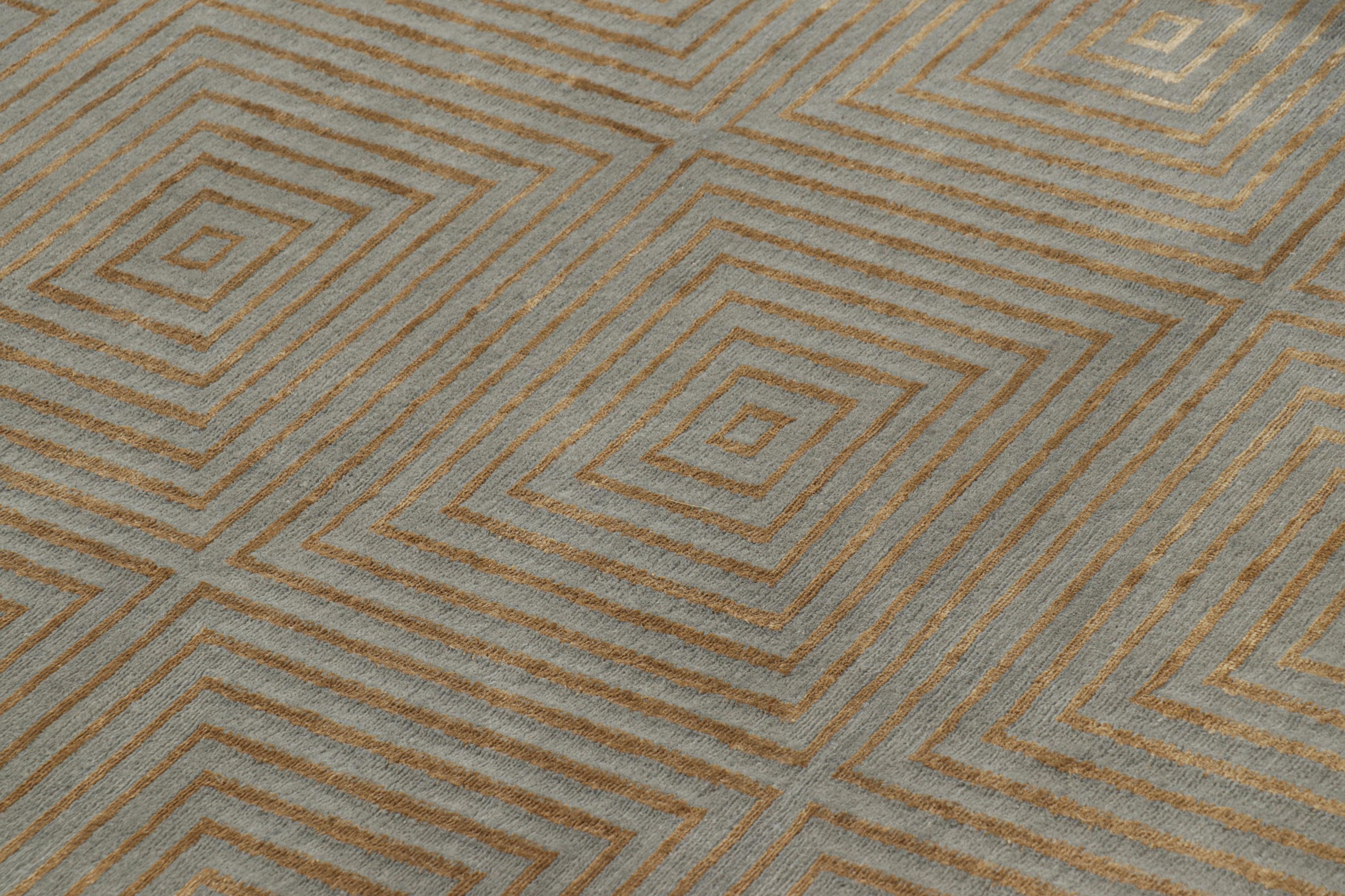 Rug & Kilim's Teppich im kubistischen Stil in Grau mit bronzefarbenen geometrischen Mustern 