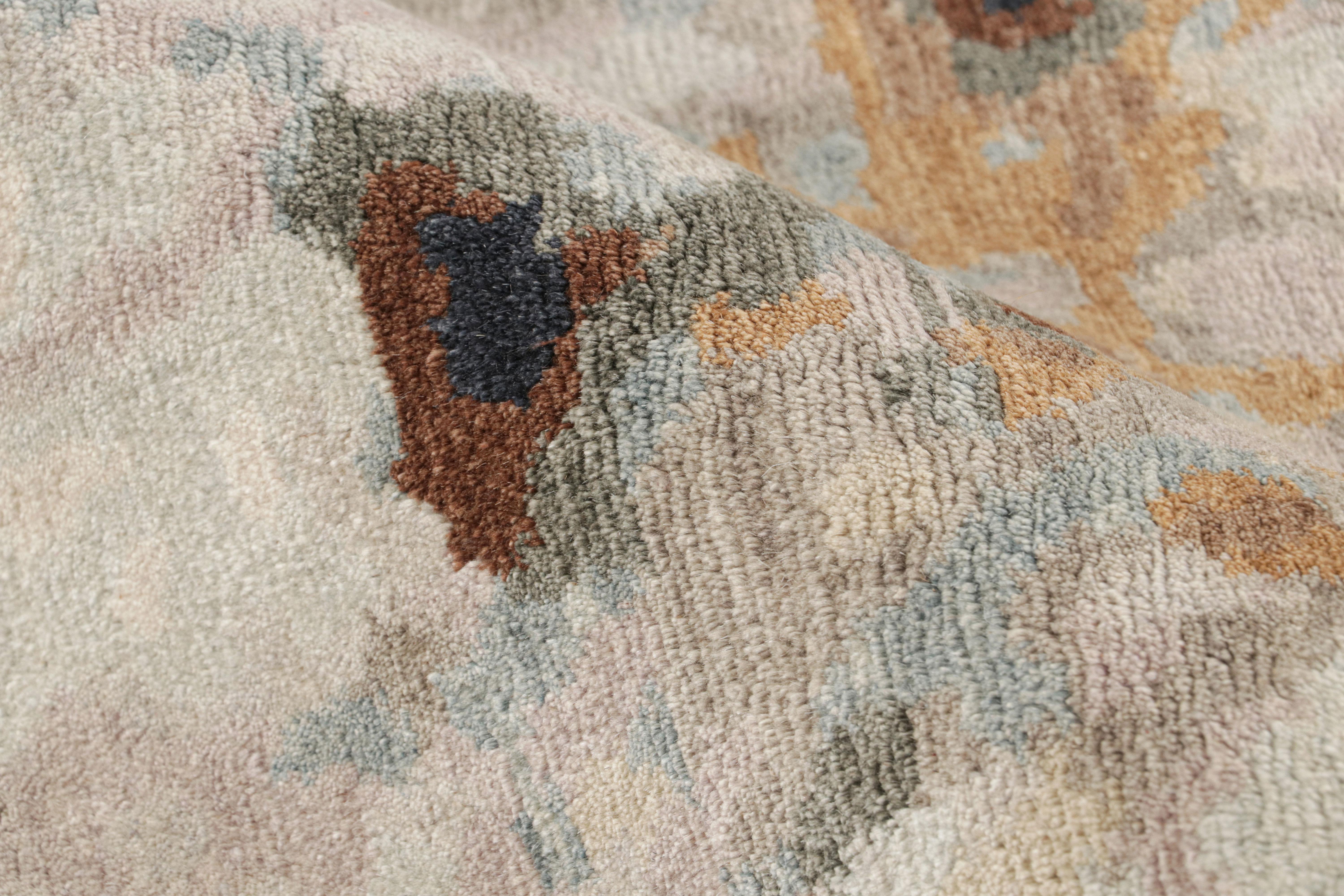 Abstrakter quadratischer Teppich Snow von Rug & Kilim mit floralem, impressionistischem Design (Handgewebt) im Angebot