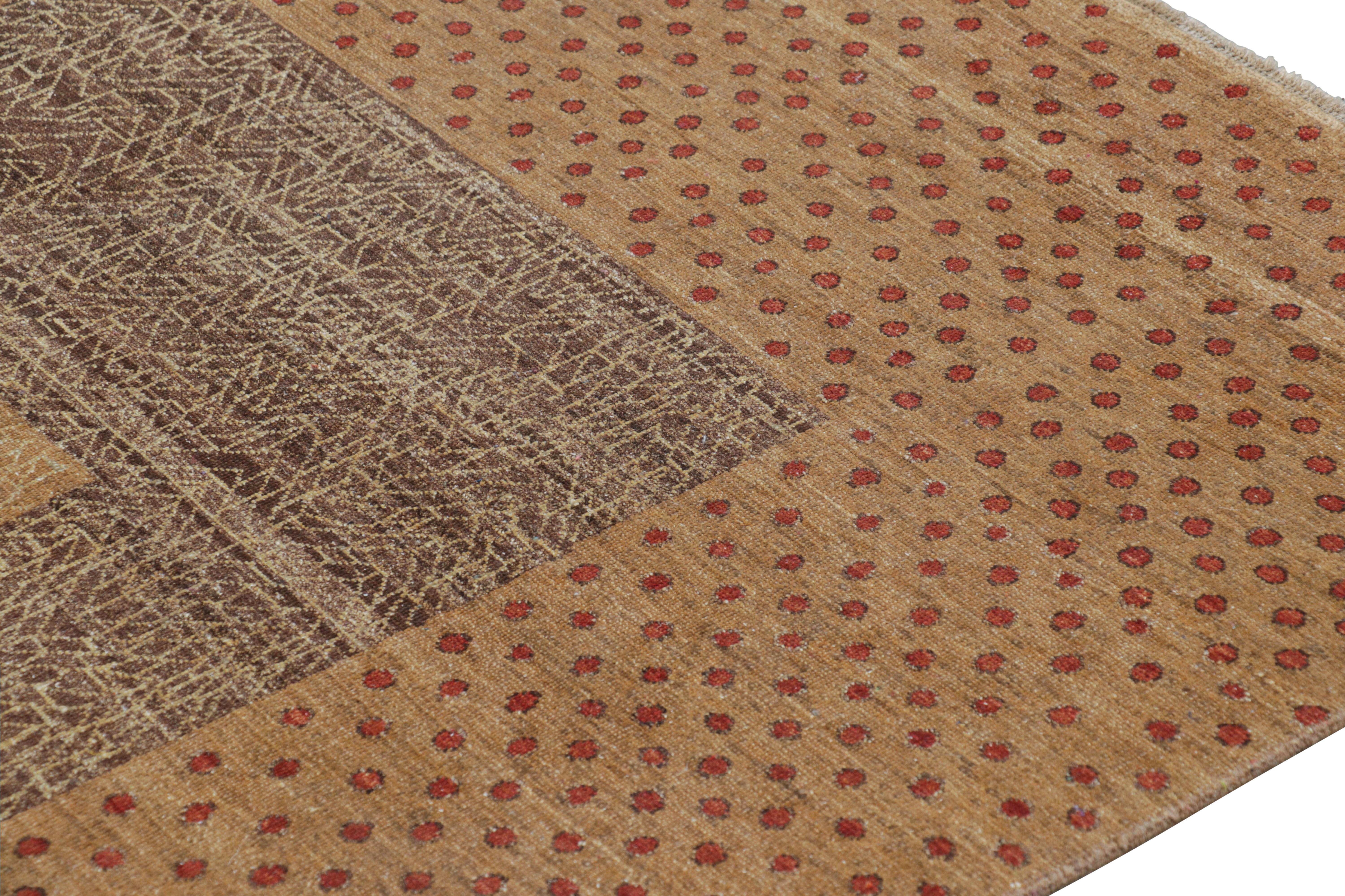 Rug & Kilim’s French Art Deco Style Rug, Beige-Brown and Red Geometric Patterns In condizioni Nuovo in vendita a Long Island City, NY