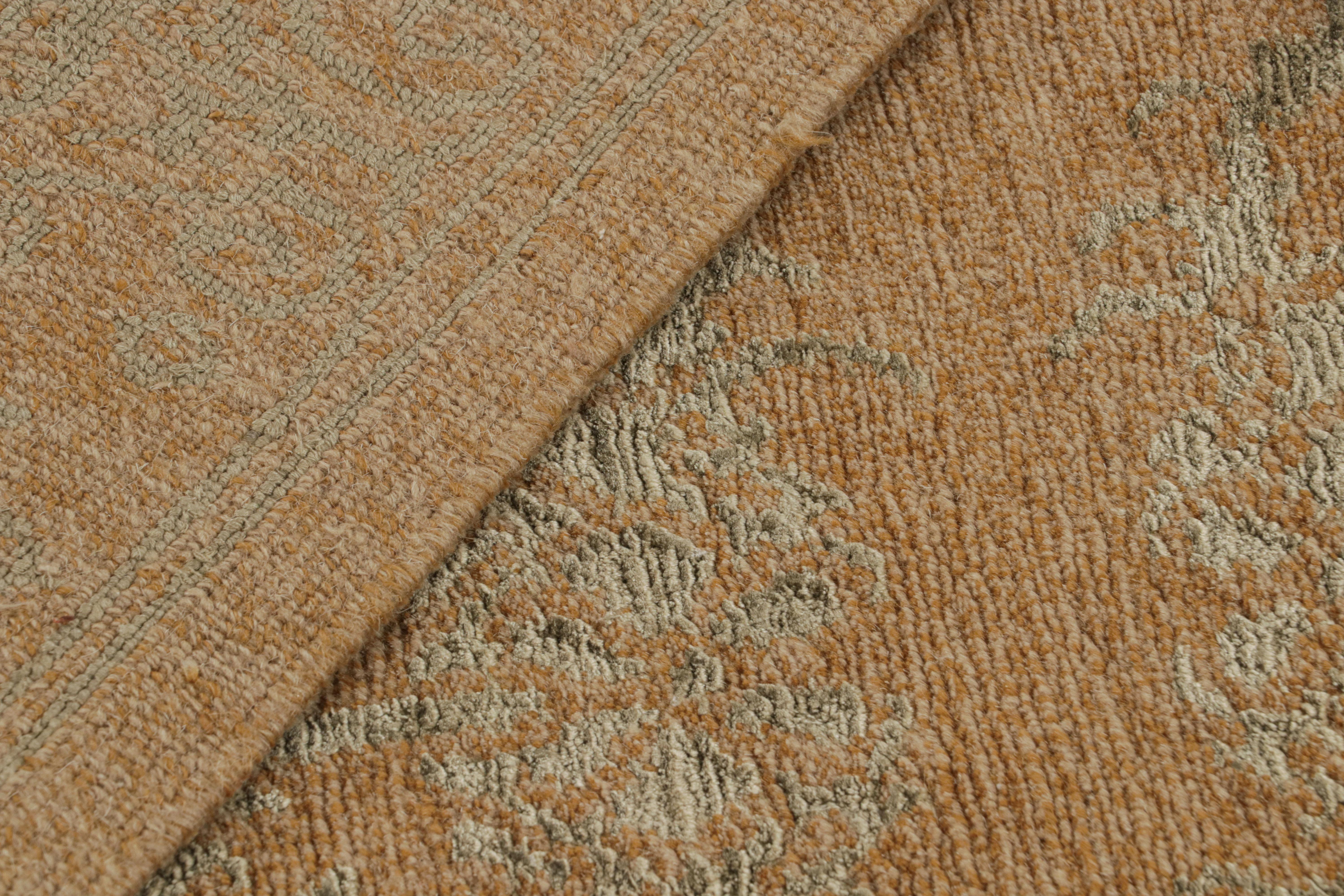 Lana Rug & Kilim - Tappeto floreale personalizzato in lana e seta di colore beige e verde - 