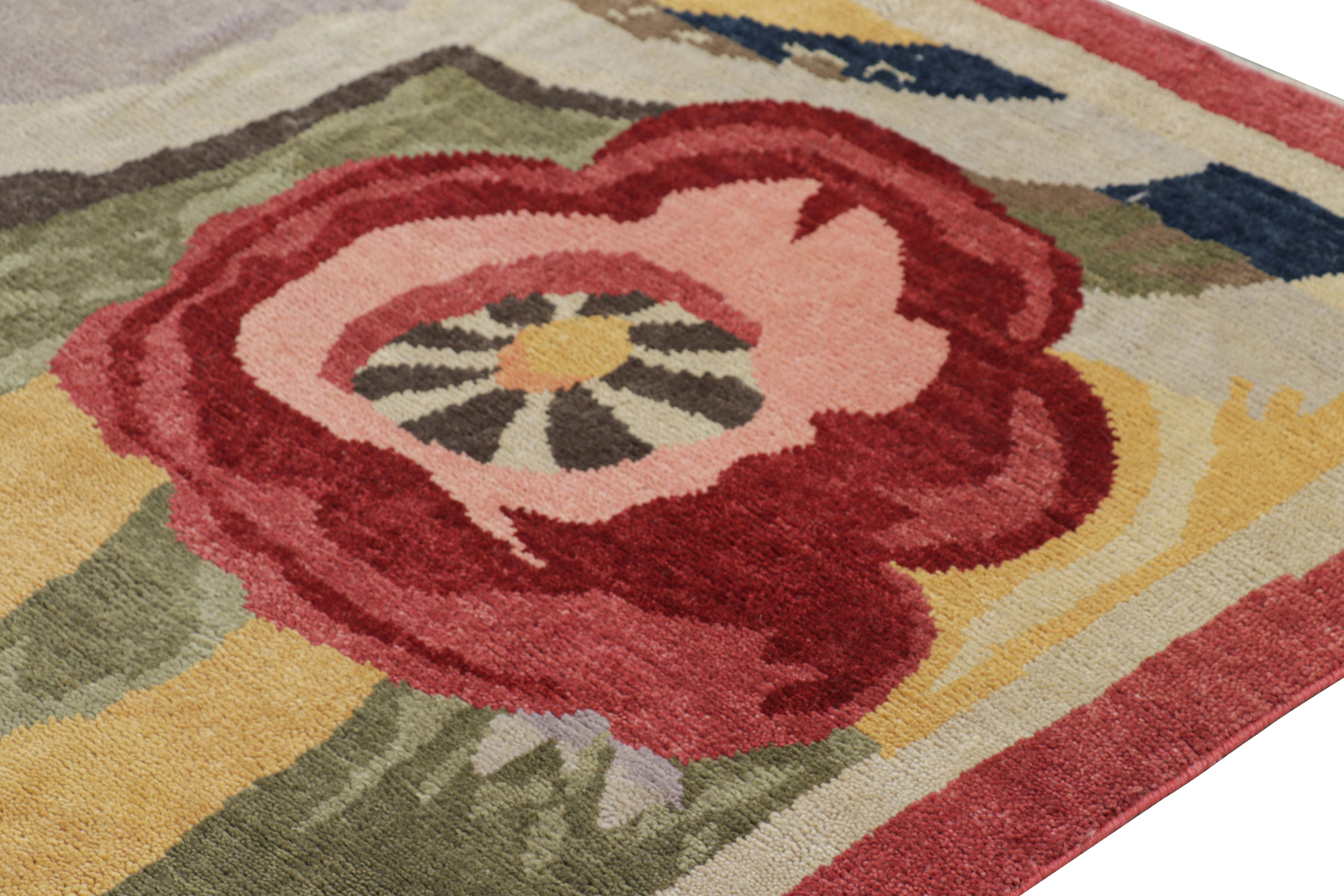 Rug & Kilim: design personalizzato di un tappeto francese in stile Art Deco con fiori colorati In condizioni Nuovo in vendita a Long Island City, NY