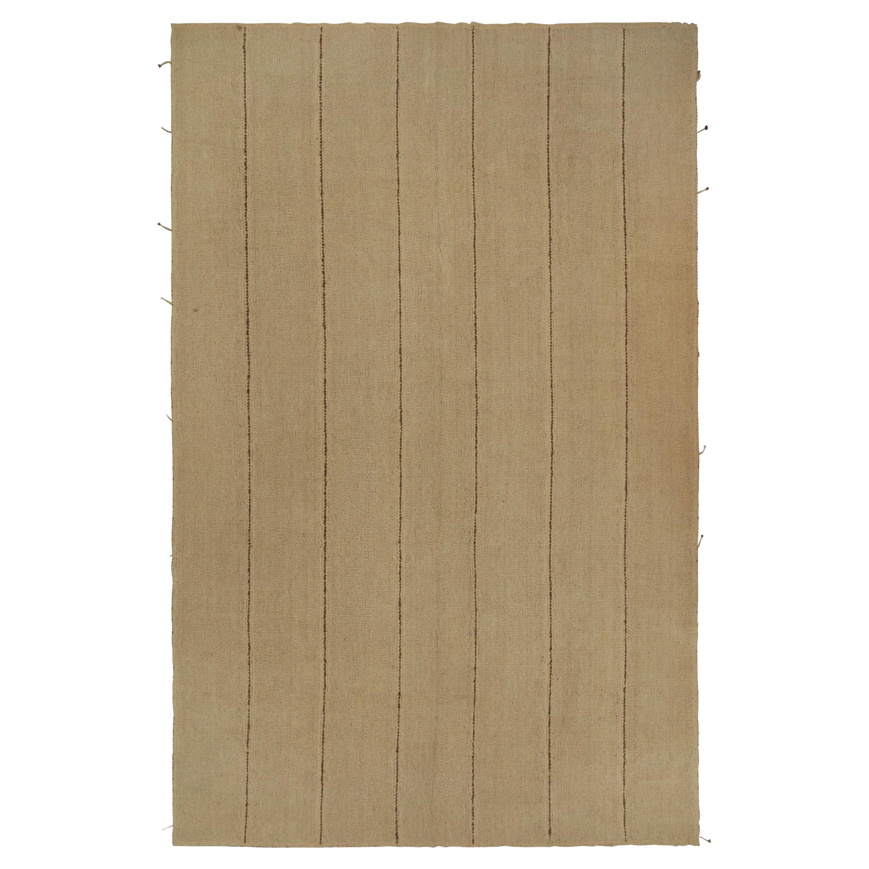 Rug & Kilim: Kilim personalizzato in beige con strisce marroni