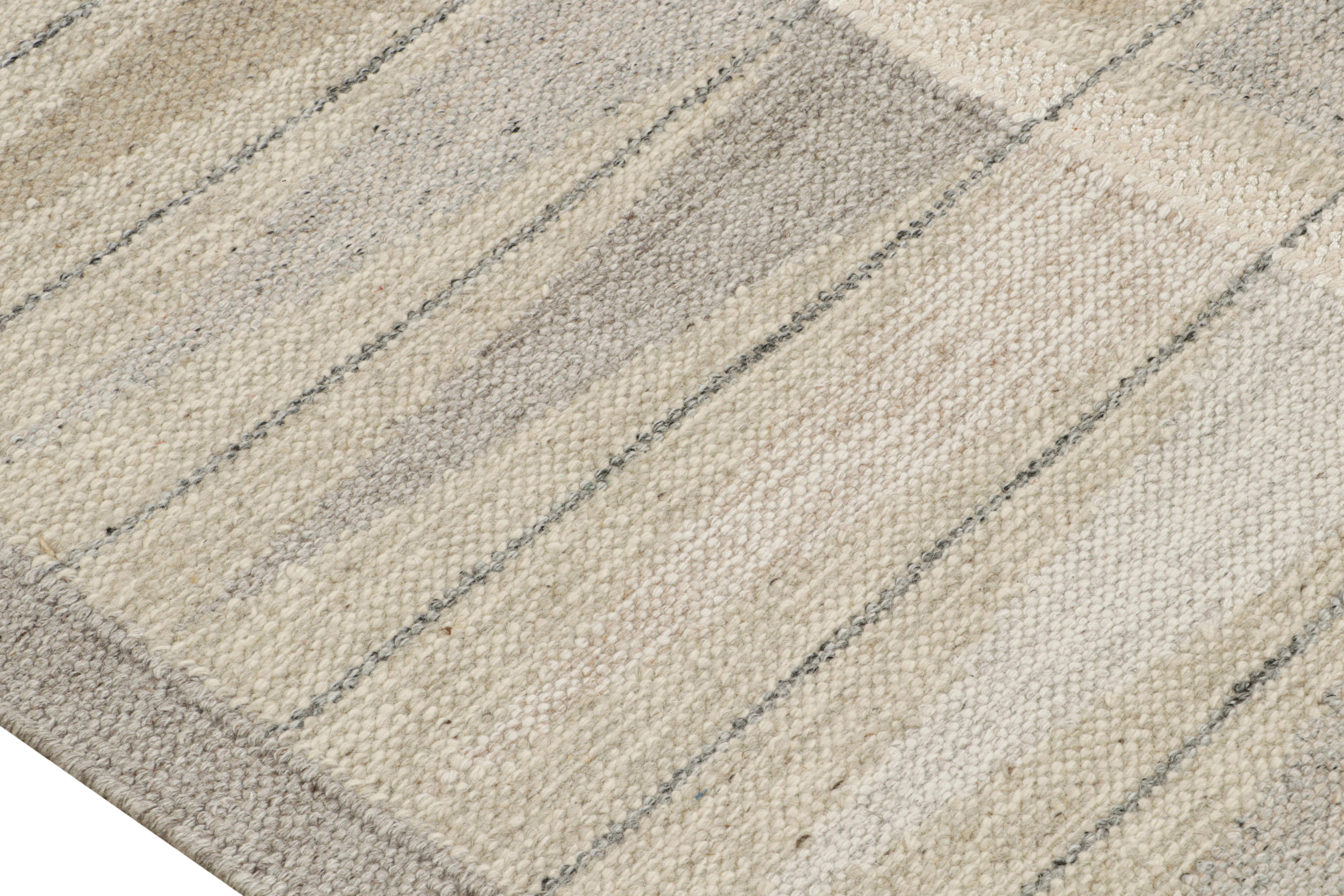 Rug & Kilims maßgeschneiderter skandinavischer Kilimteppich mit geometrischen Mustern (Handgewebt) im Angebot