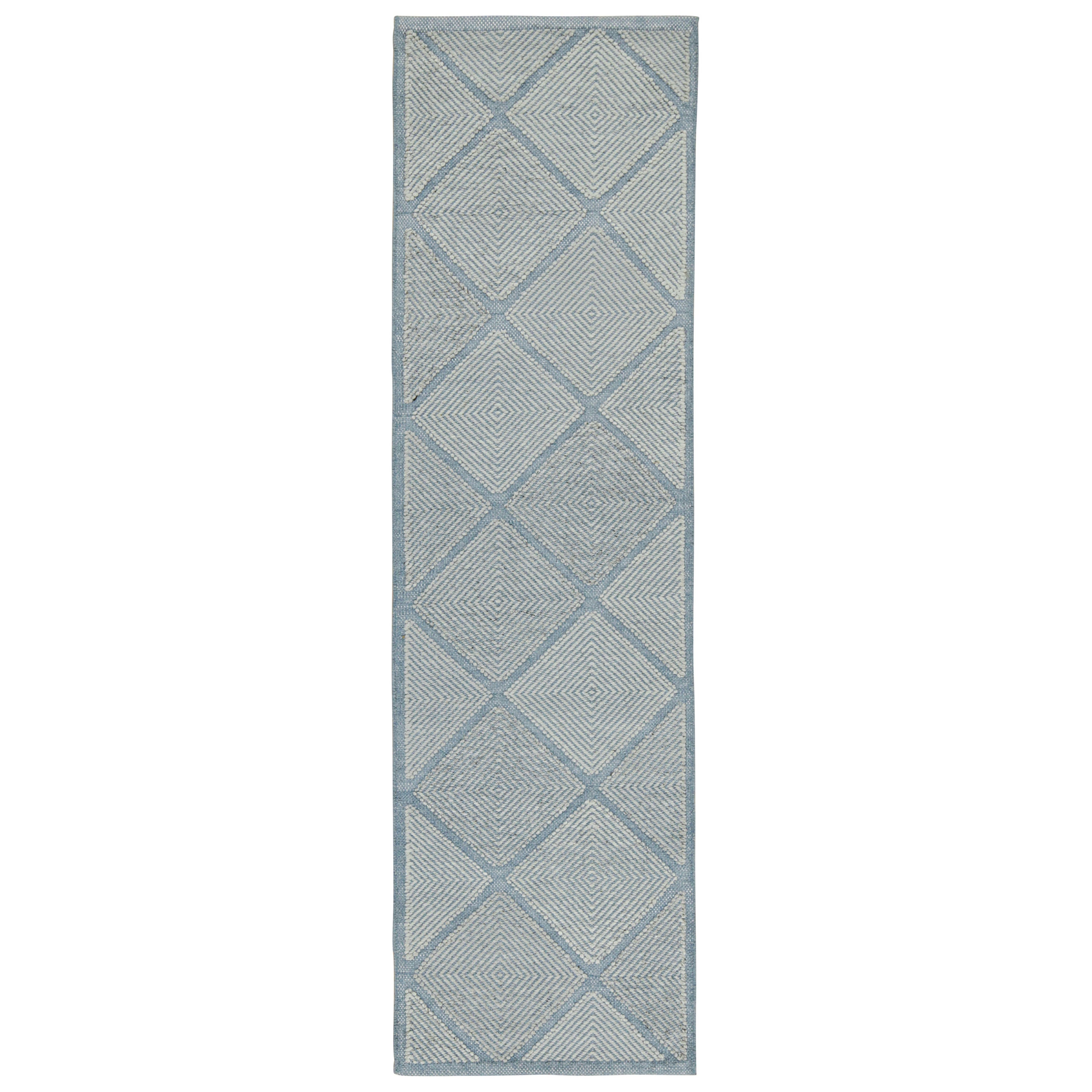 Rug & Kilim's Custom Scandinavian Style Kilim Design with Diamond Patterns (en anglais) en vente