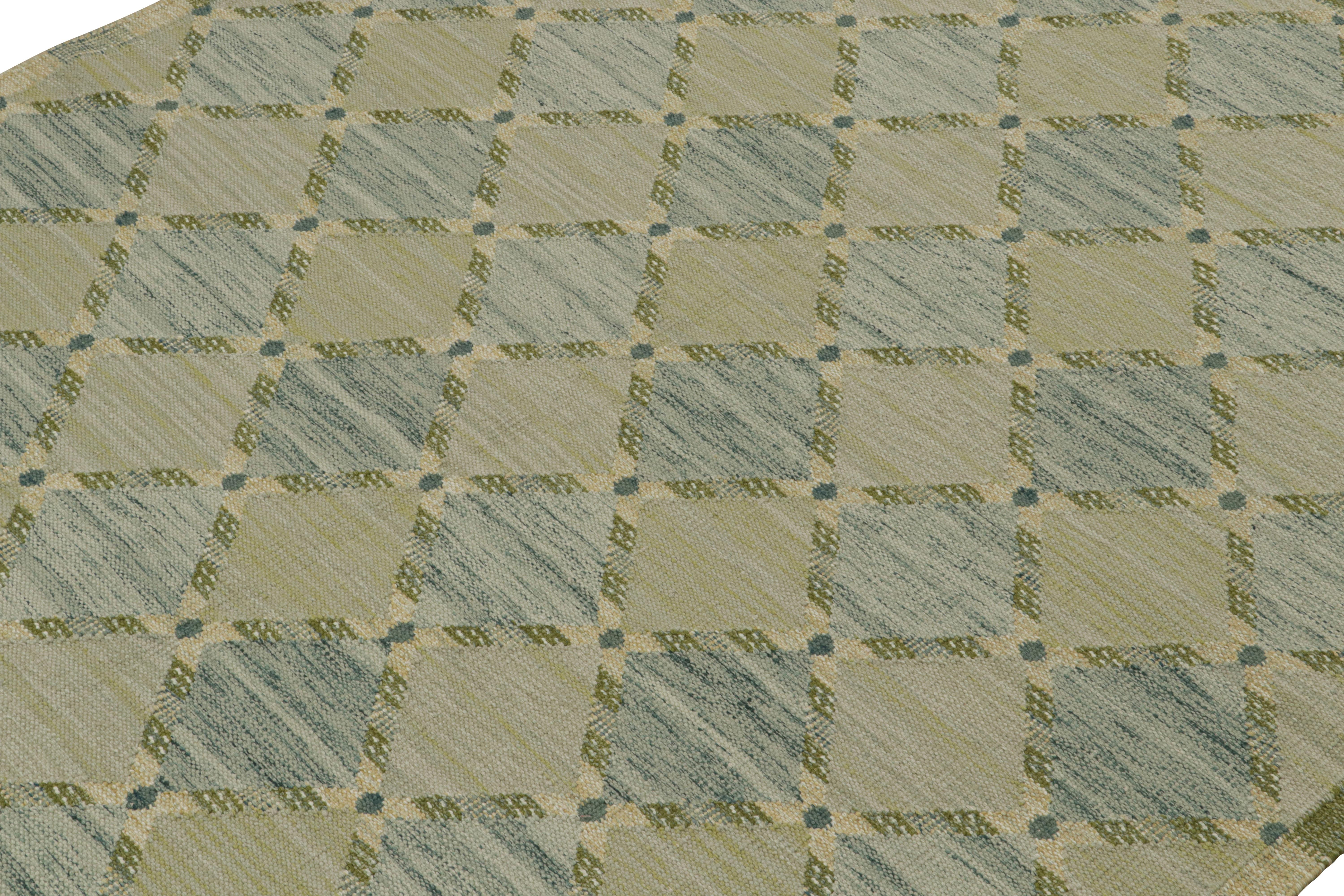 Indien Rug & Kilim's Custom Scandinavian Style Kilim rug Design with Geometric Pattern (tapis de style scandinave à motifs géométriques) en vente