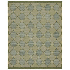 Rug & Kilim's Custom Scandinavian Style Kilim rug Design with Geometric Pattern (tapis de style scandinave à motifs géométriques)