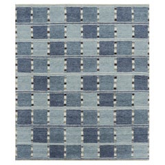 Rug & Kilim: design personalizzato di un tappeto in stile scandinavo con motivi geometrici blu