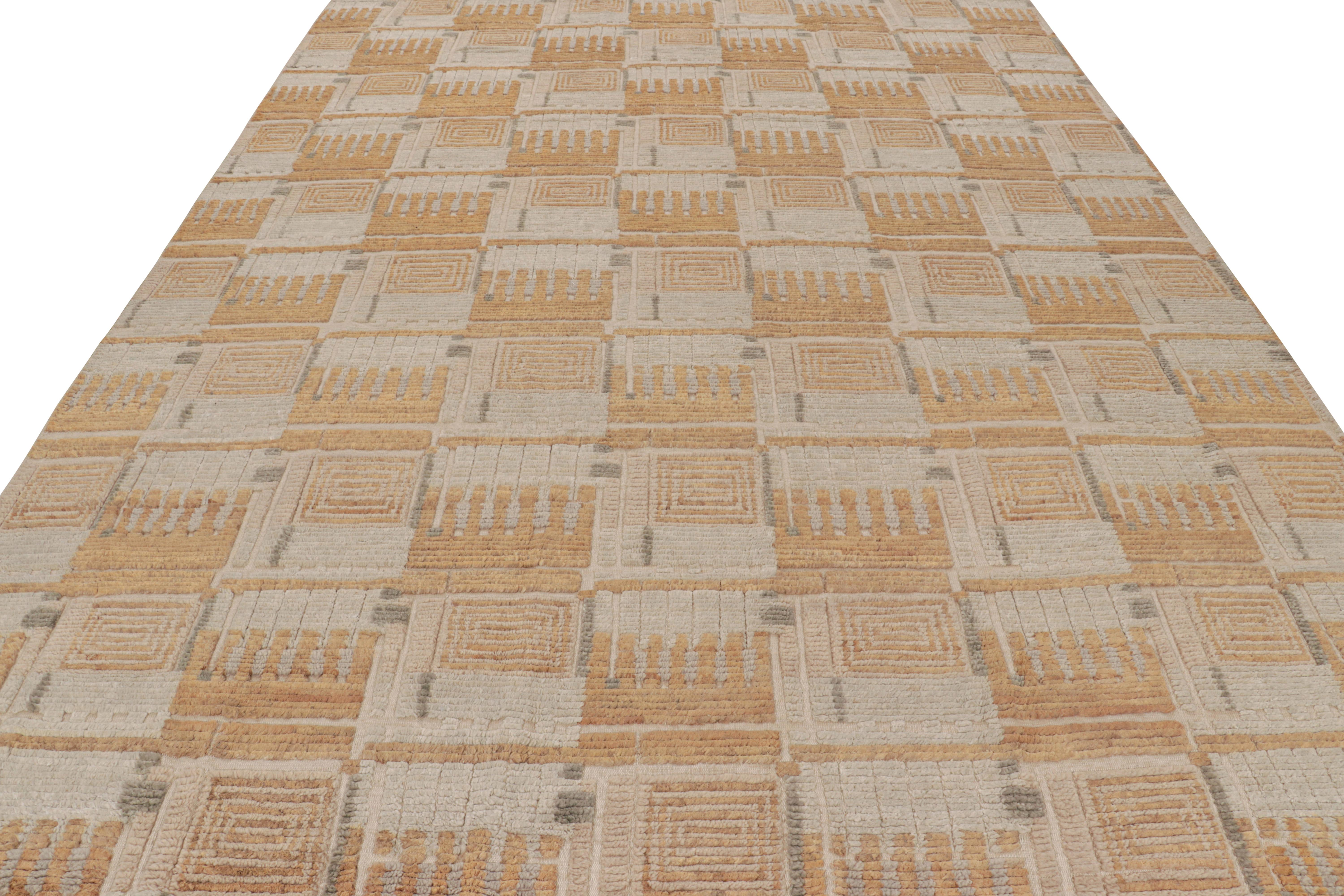 Noué à la main Rug & Kilim's Custom Scandinavian Style Rug in Beige with Geometric Patterns (tapis de style scandinave en beige avec des motifs géométriques) en vente