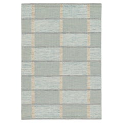 Alfombra de estilo escandinavo personalizada de Rug & Kilim con motivos geométricos en azul y beige
