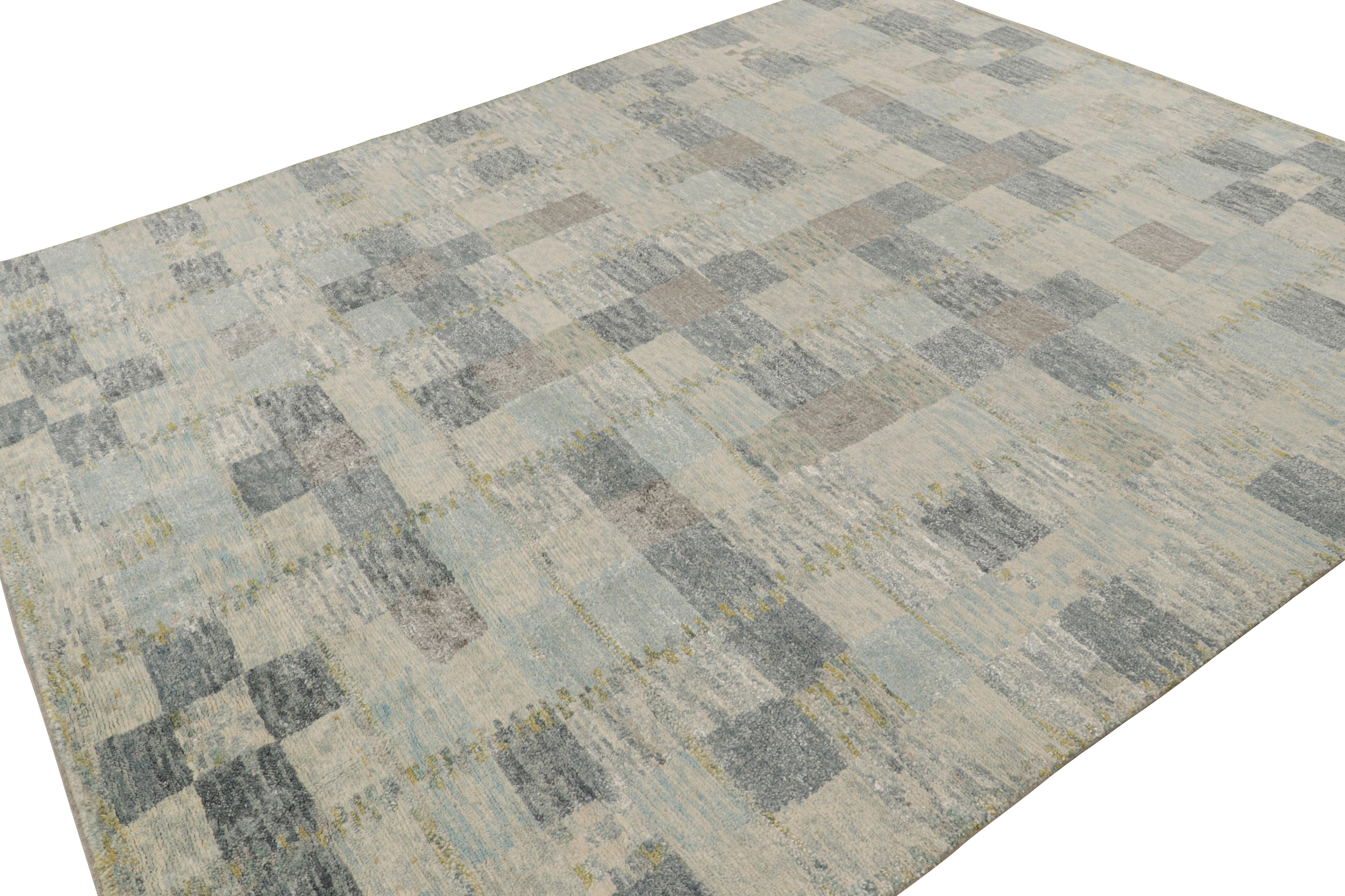 Rug & Kilim's maßgeschneiderter Teppich im skandinavischen Stil in Blau mit geometrischen Mustern (Indisch) im Angebot