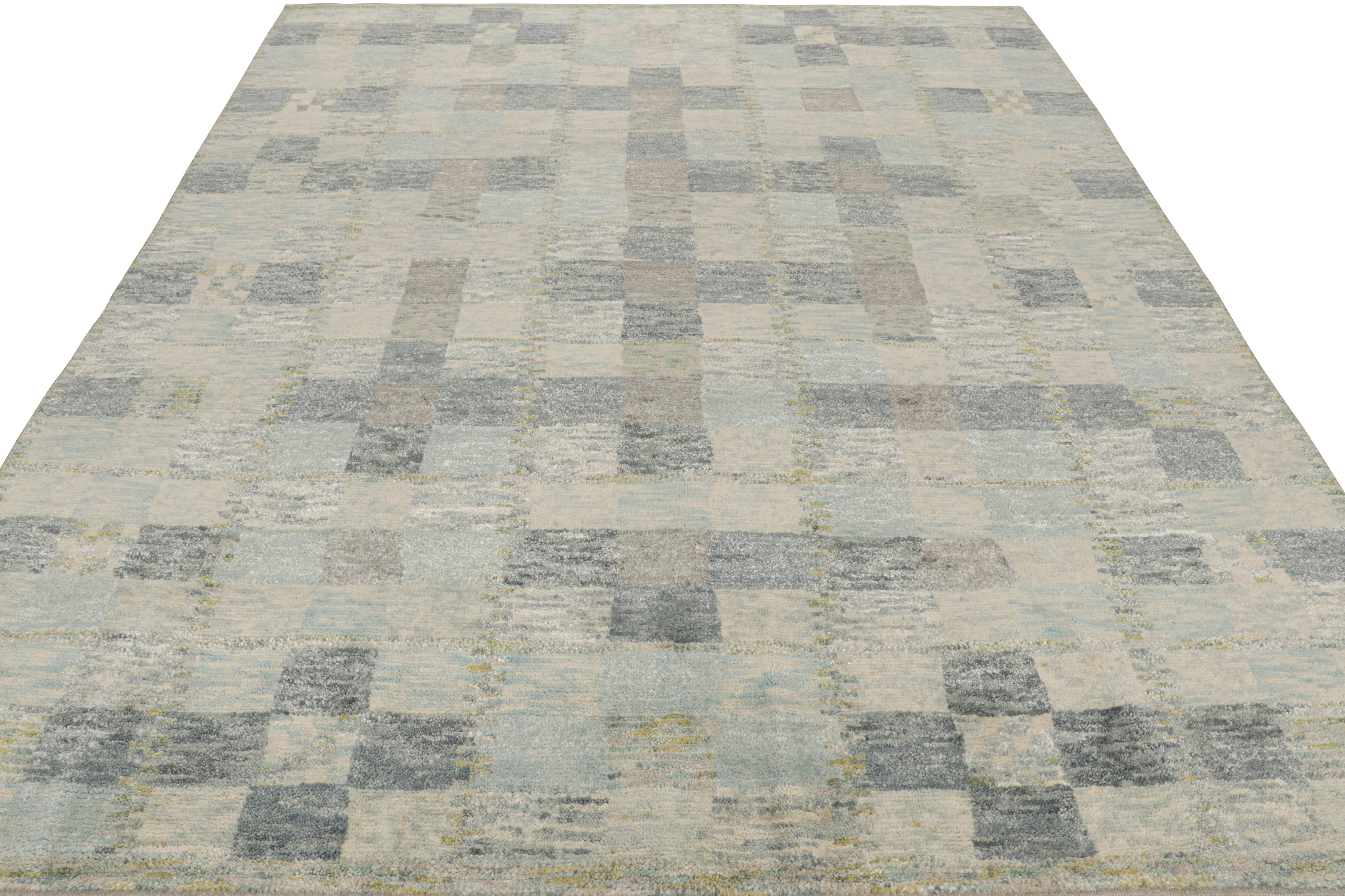 Rug & Kilim's maßgeschneiderter Teppich im skandinavischen Stil in Blau mit geometrischen Mustern (Handgeknüpft) im Angebot