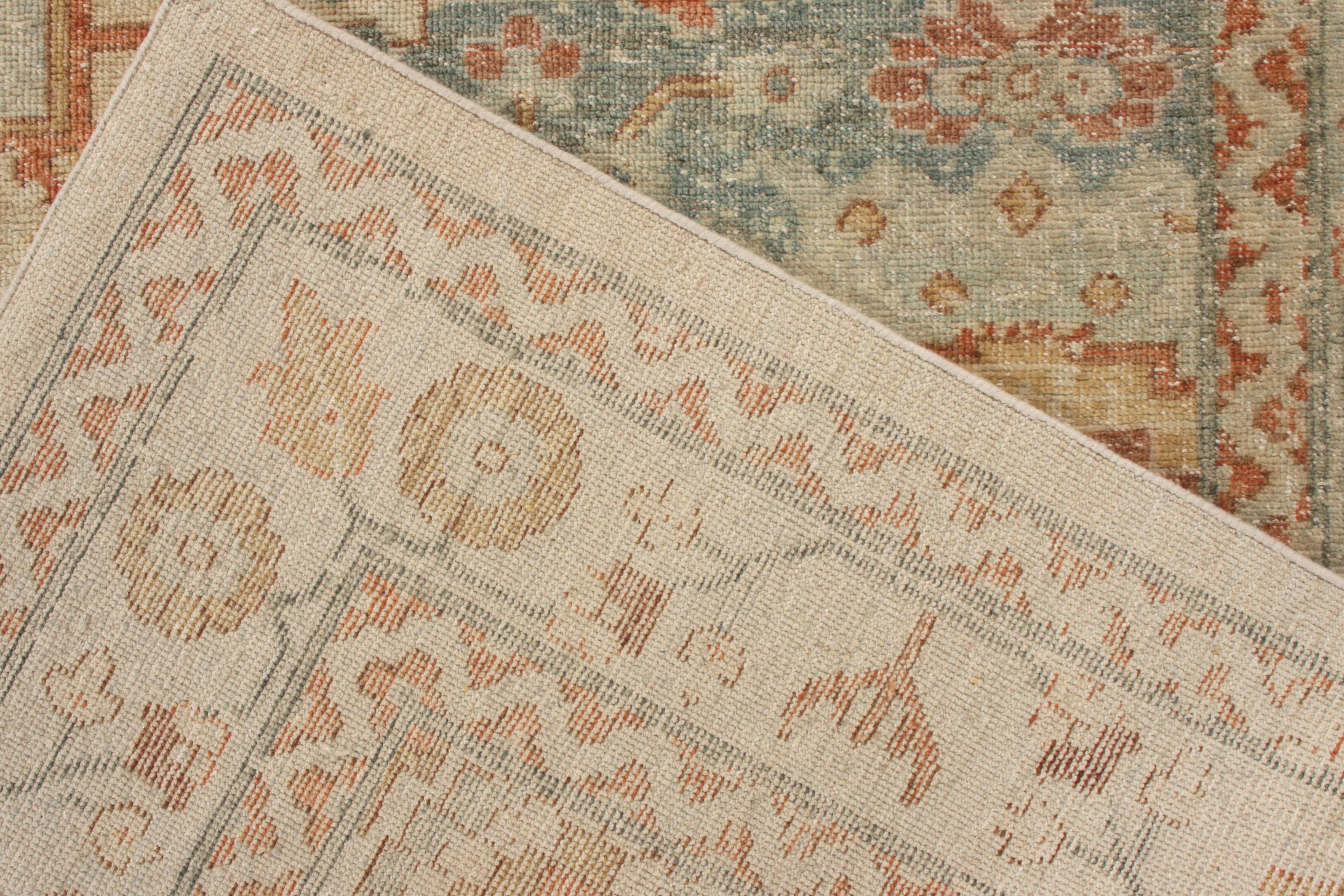 Annodato a mano Rug & Kilim - Tappeto in stile classico invecchiato in blu, beige e marrone con motivi geometrici in vendita
