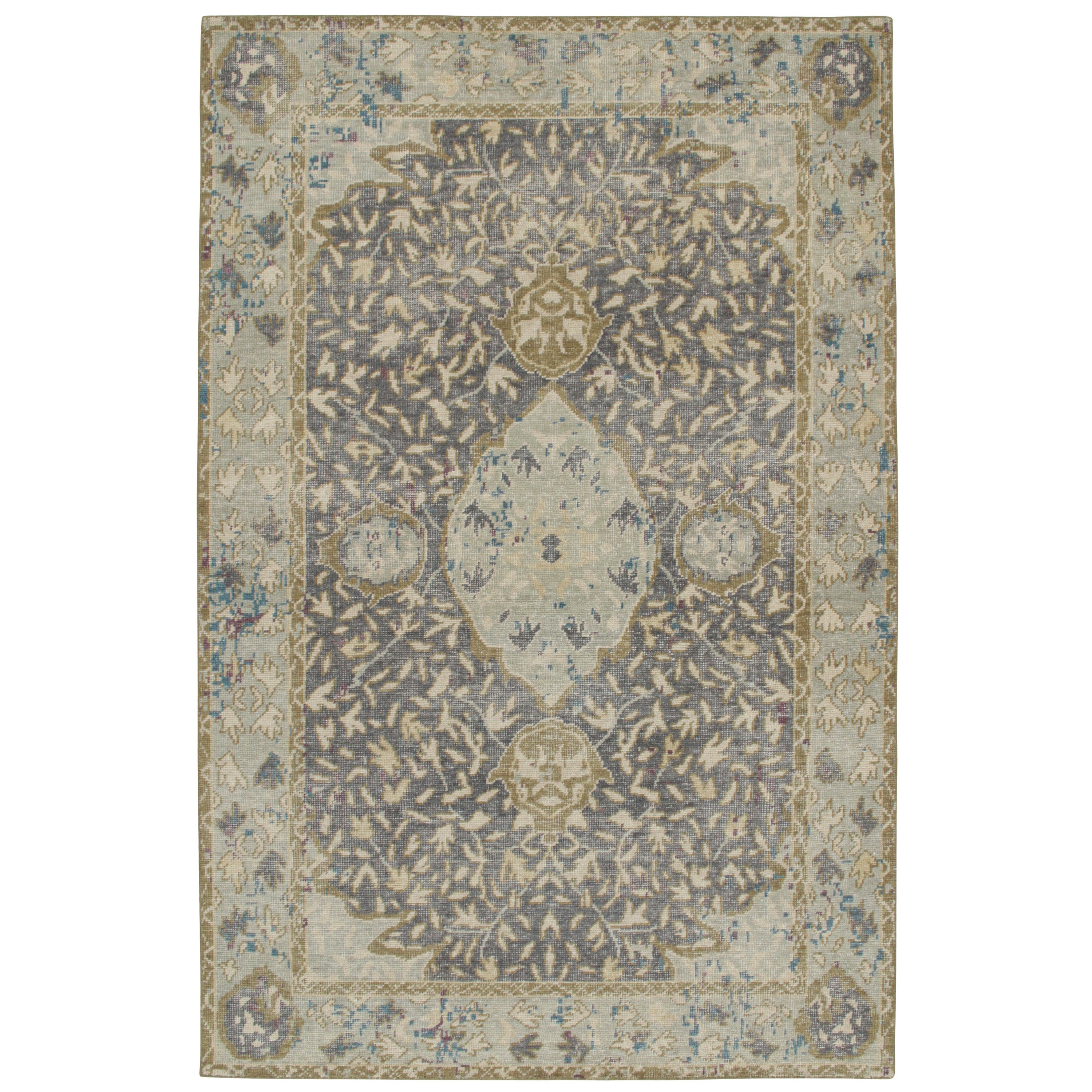 Rug & Kilim's Distressed Classic Style Teppich mit eisblauem Medaillon-Muster