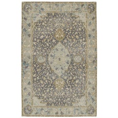 Rug & Kilim's Distressed Classic Style Rug with Ice Blue Medallion Pattern (Tapis de style classique vieilli avec motif de médaillon bleu glacier)