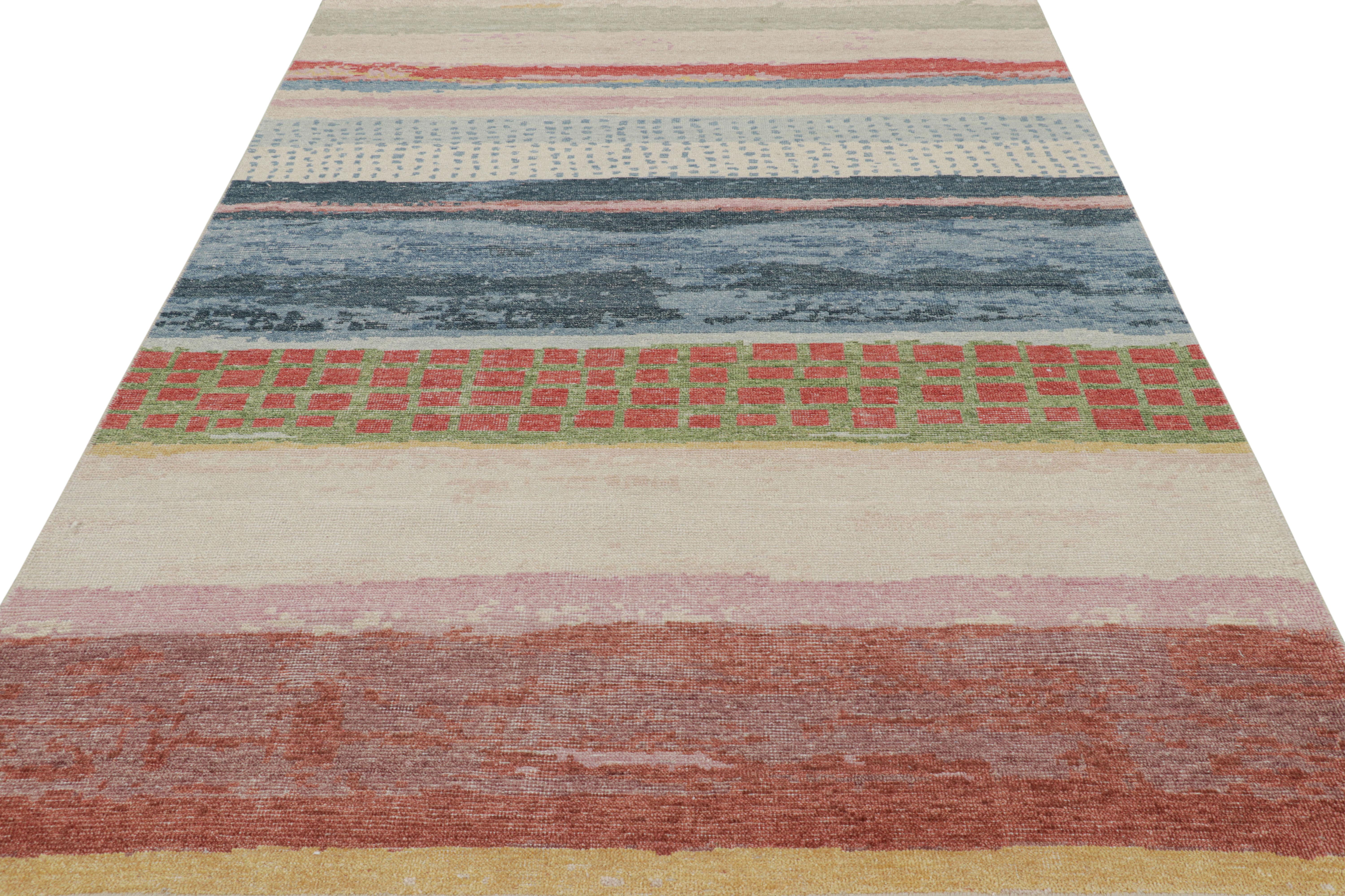 Indien Tapis & Kilim's Distressed Contemporary Abstract Runner in Polychromatic Patterns (en anglais) en vente