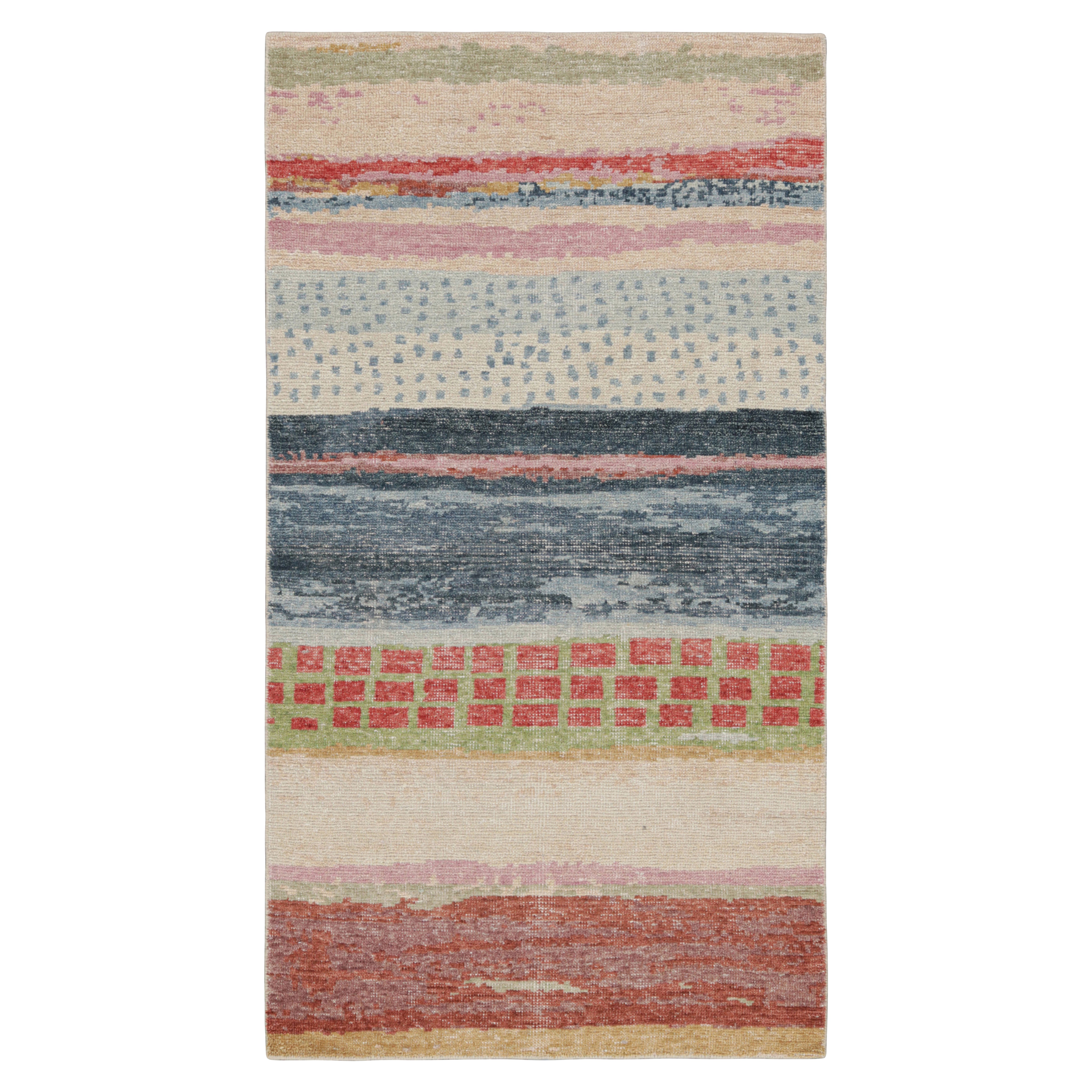 Rug & Kilim's Distressed Contemporary Abstract Runner in polychromen Mustern