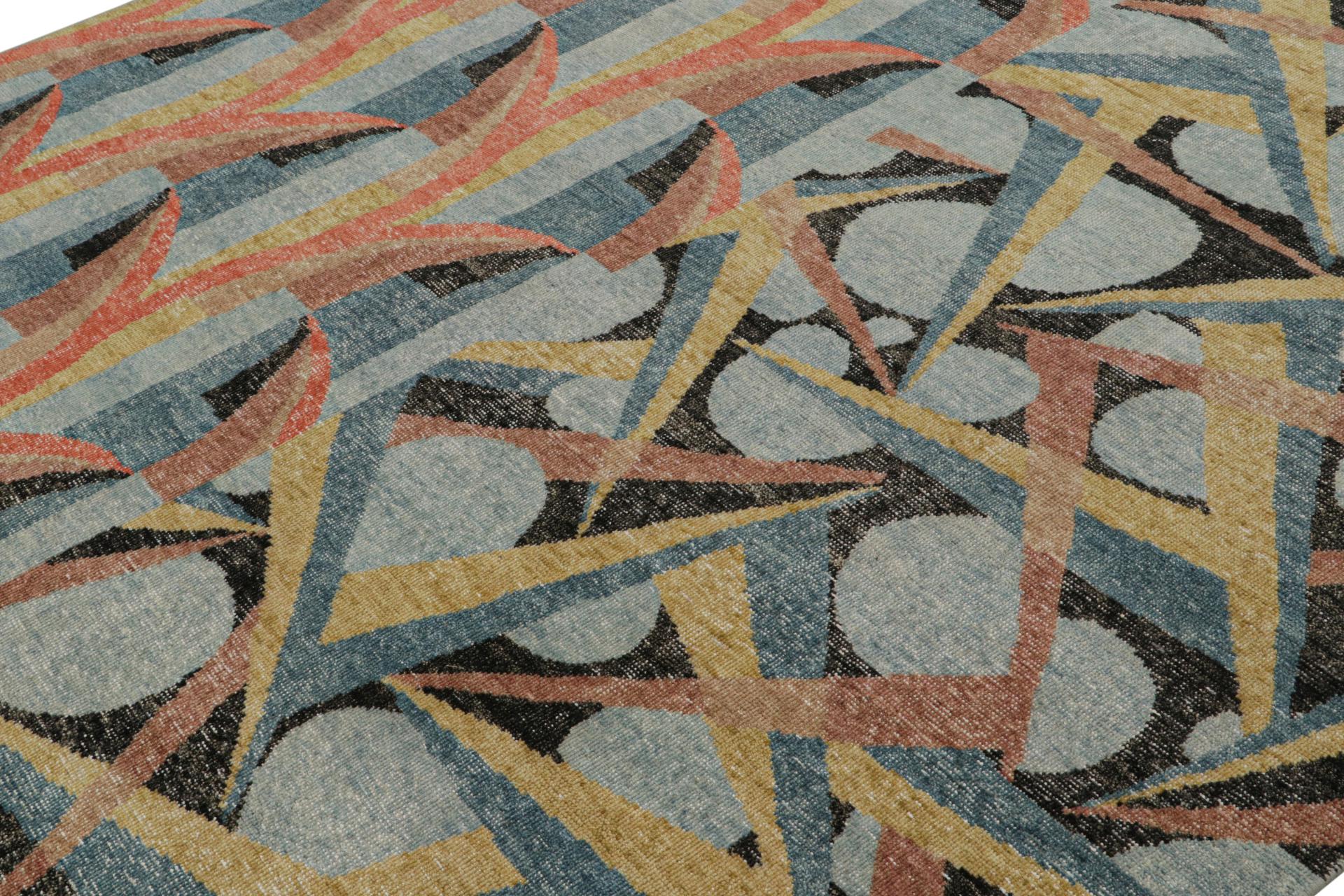 Indien Rug & Kilim's Distressed Deco Rug In Blue & Beige-Brown Geometric Patterns (tapis déco vieilli aux motifs géométriques bleu et beige-marron) en vente