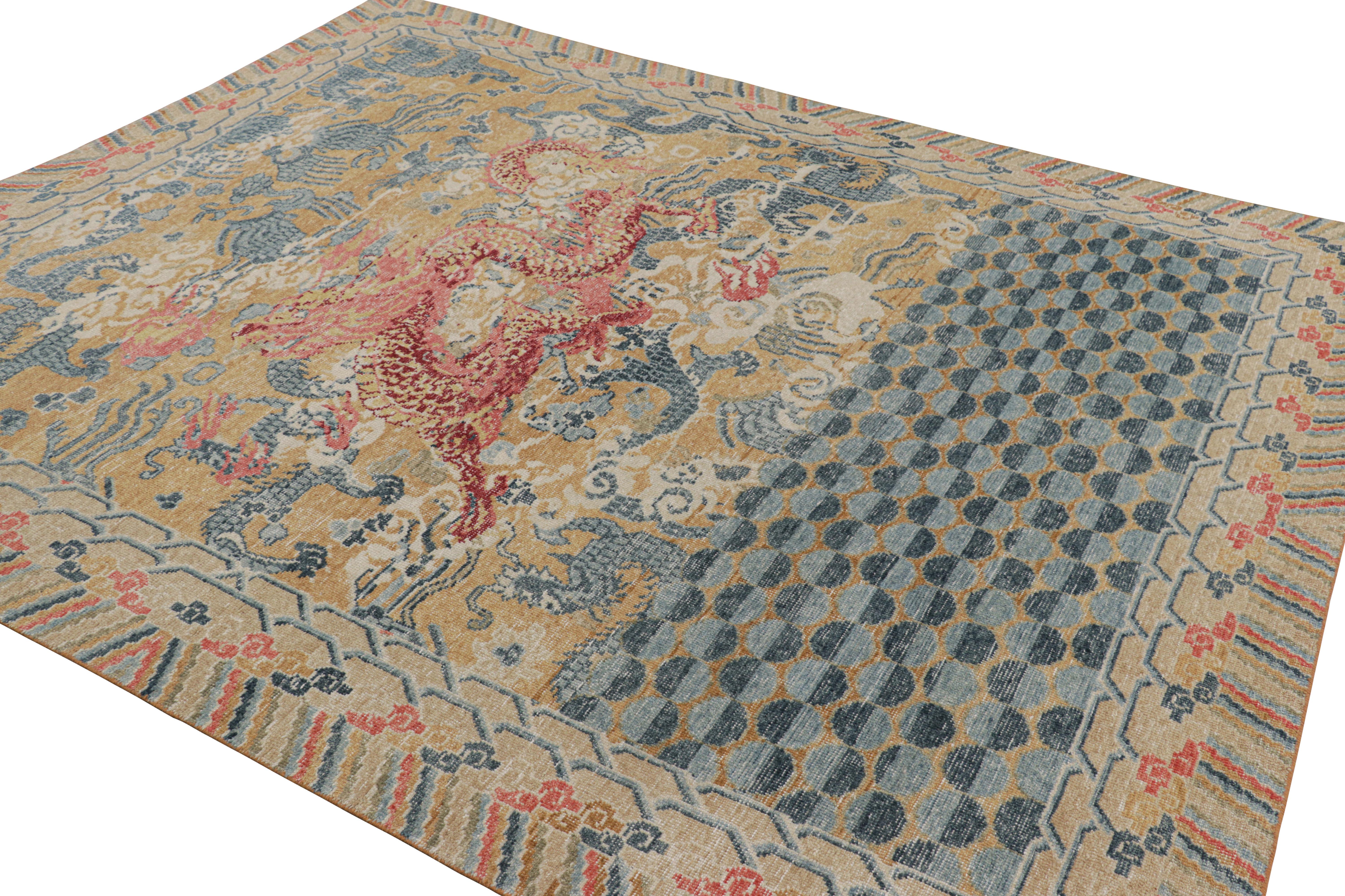 Indiano Rug & Kilim: Tappeto Dragon Distressed con motivi pittorici blu, ocra e rossi in vendita