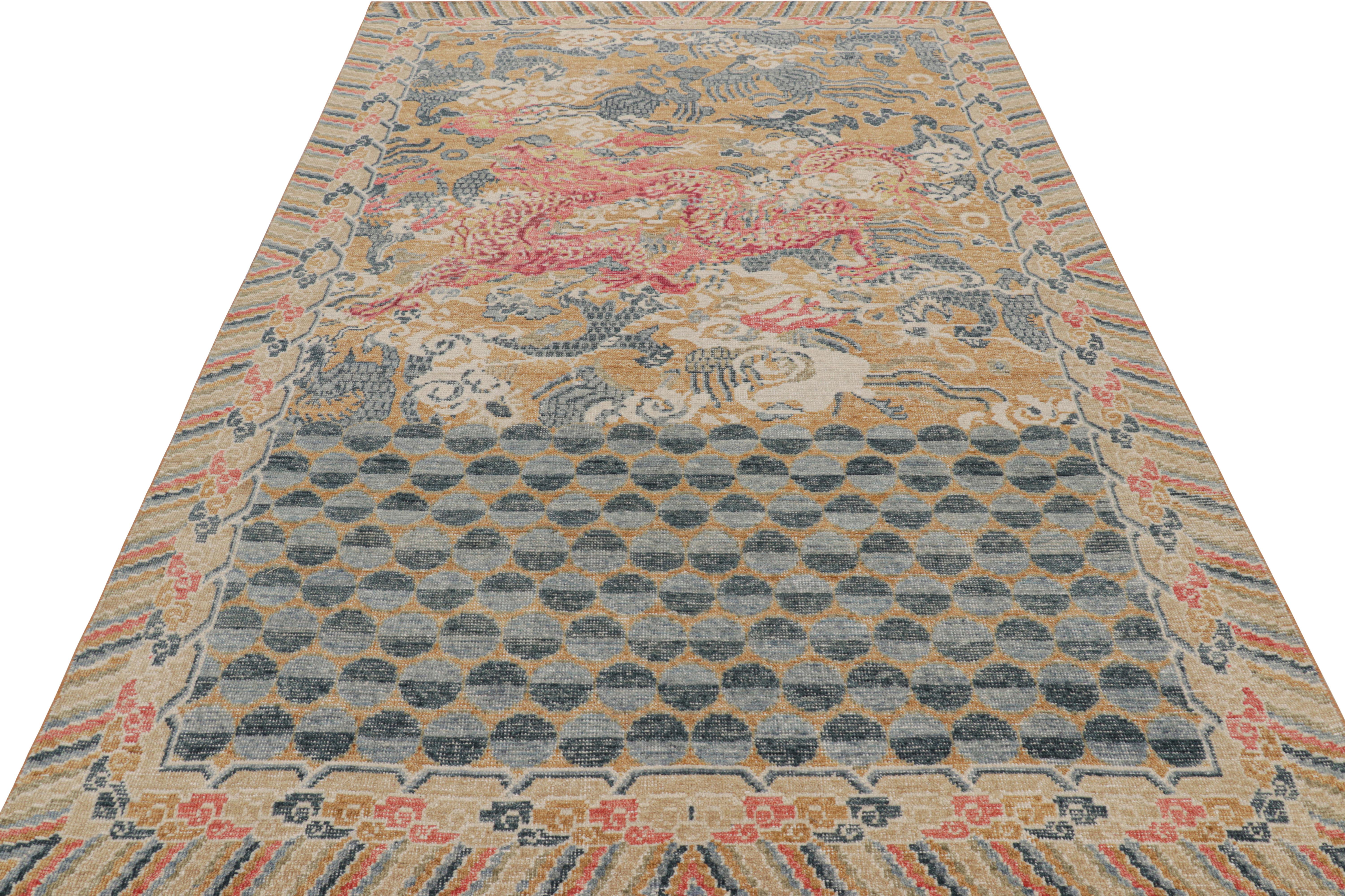 Rug & Kilim's Distressed Dragon Teppich in Blau, Ocker und Rot mit Bildmustern im Zustand „Neu“ im Angebot in Long Island City, NY