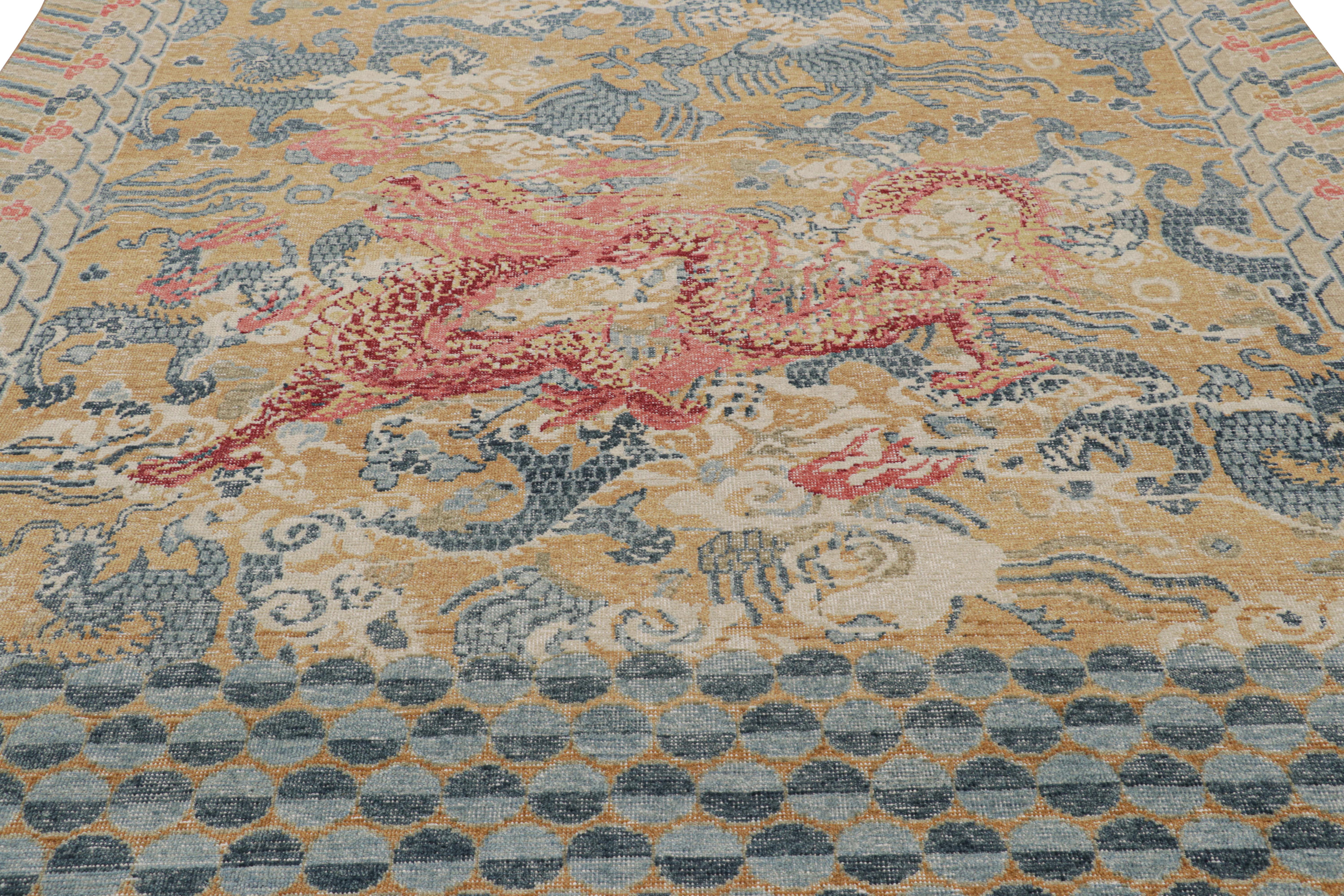 Annodato a mano Rug & Kilim: Tappeto Dragon Distressed con motivi pittorici blu, ocra e rossi in vendita