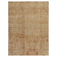 Rug & Kilim's Distressed European Style Teppich in Beige-Braun & Gold mit Blumenmuster