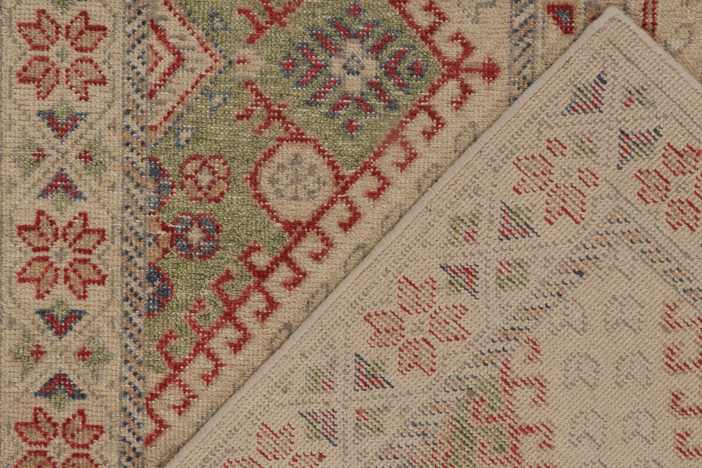 Rug & Kilim's Distressed Ghiordes Style Rug in Greige, Green, Red Medallion Neuf - En vente à Long Island City, NY