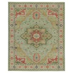 Rug & Kilim's Distressed Heriz Serapi Style Rug avec médaillon floral vert