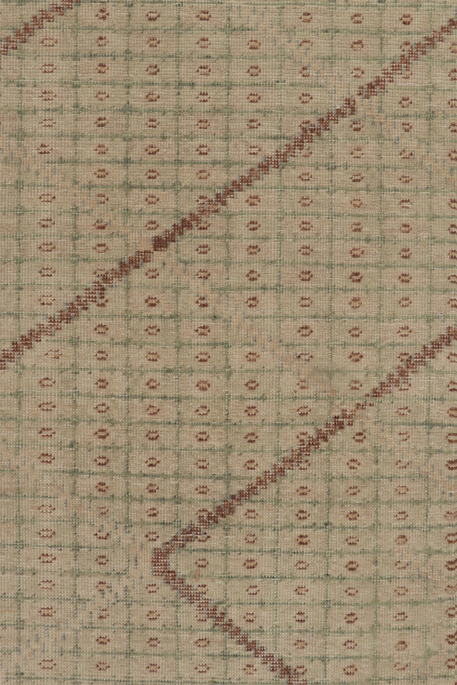 Noué à la main Tapis & Kilims Tapis de style Khotan vieilli à motifs beige-marron, vert et bleu en vente