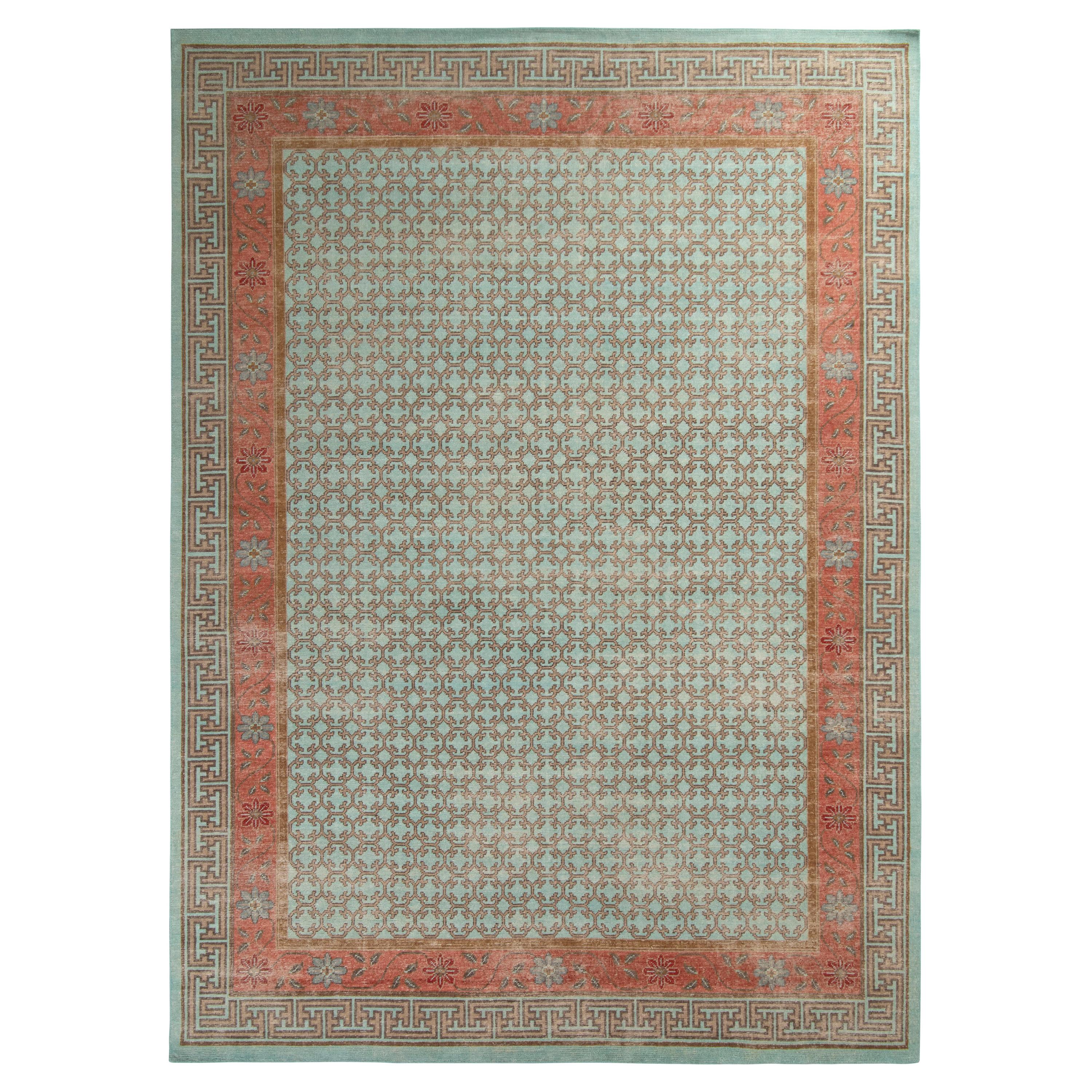 Rug & Kilim's Distressed Khotan Style Teppich in Blau und Orange Geometrisches Muster