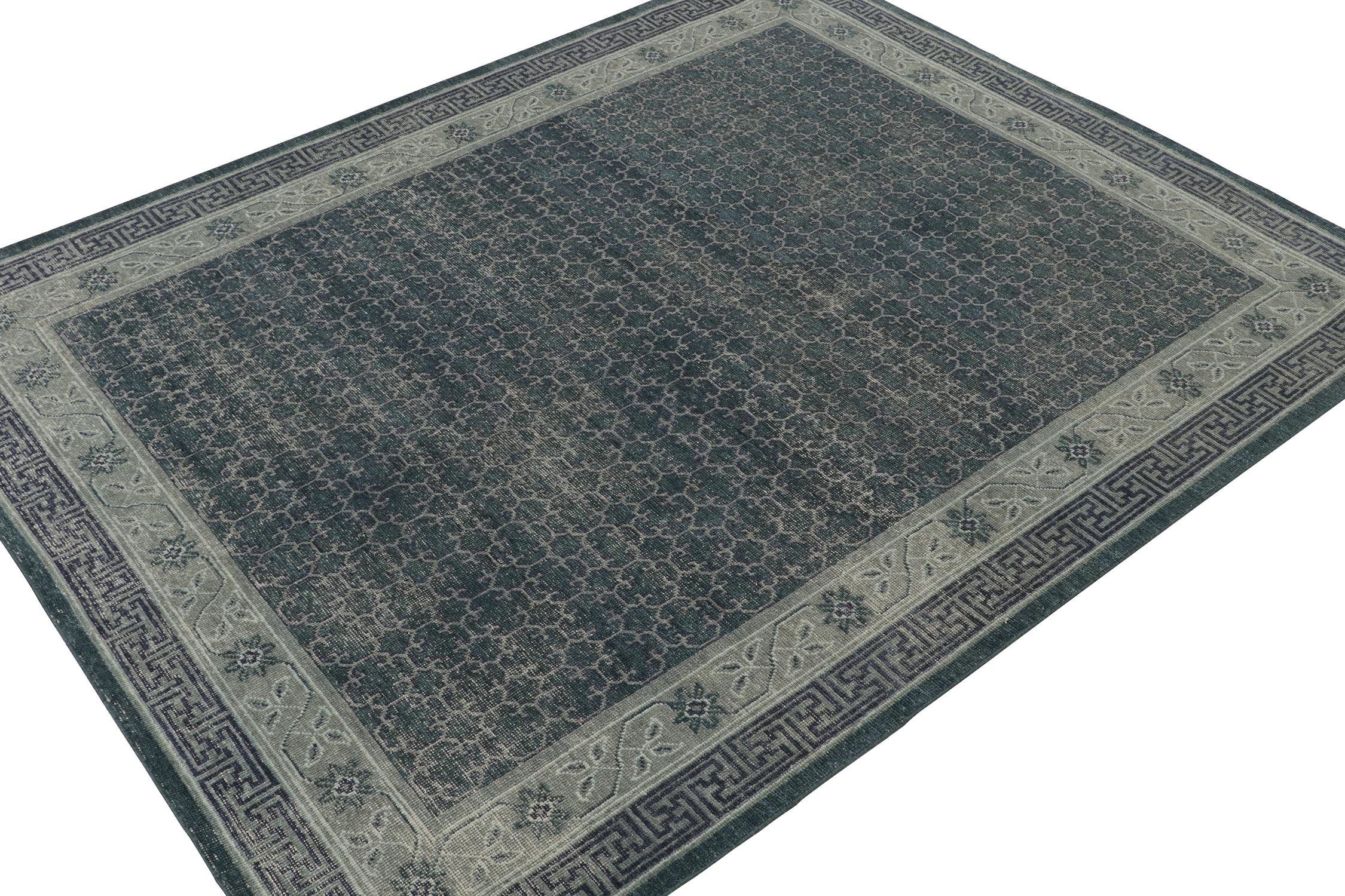 Questo tappeto 8x10 è una nuova aggiunta alla collezione Homage di Rug & Kilim. Annodato a mano in lana e cotone, riprende gli antichi disegni dei tappeti di Khotan-Samarkand in una versione contemporanea con una texture rovinata.

Ulteriori