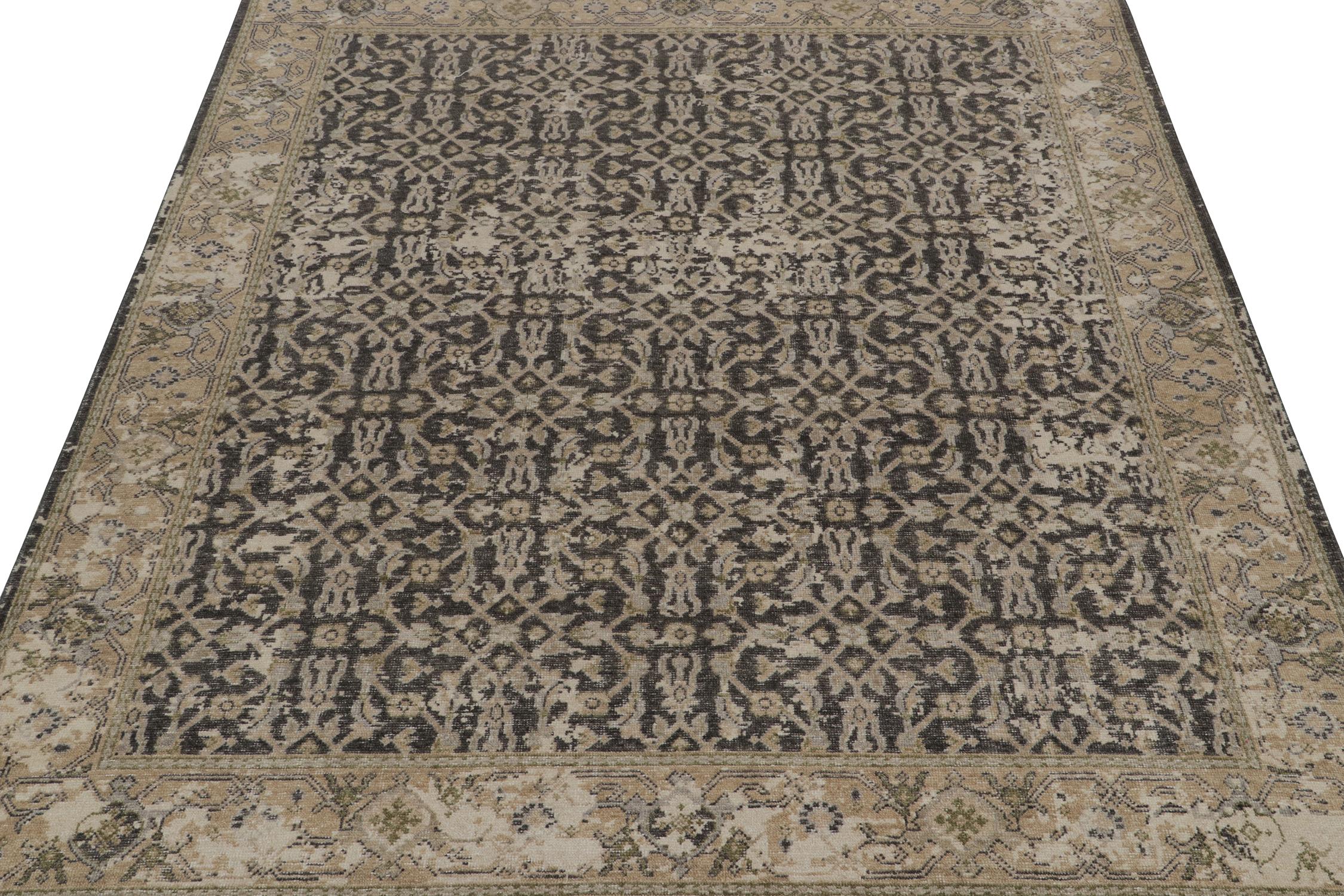 Rug & Kilim's Distressed Persian Style Läufer in Schwarz mit Beige Herati-Muster (Indisch) im Angebot