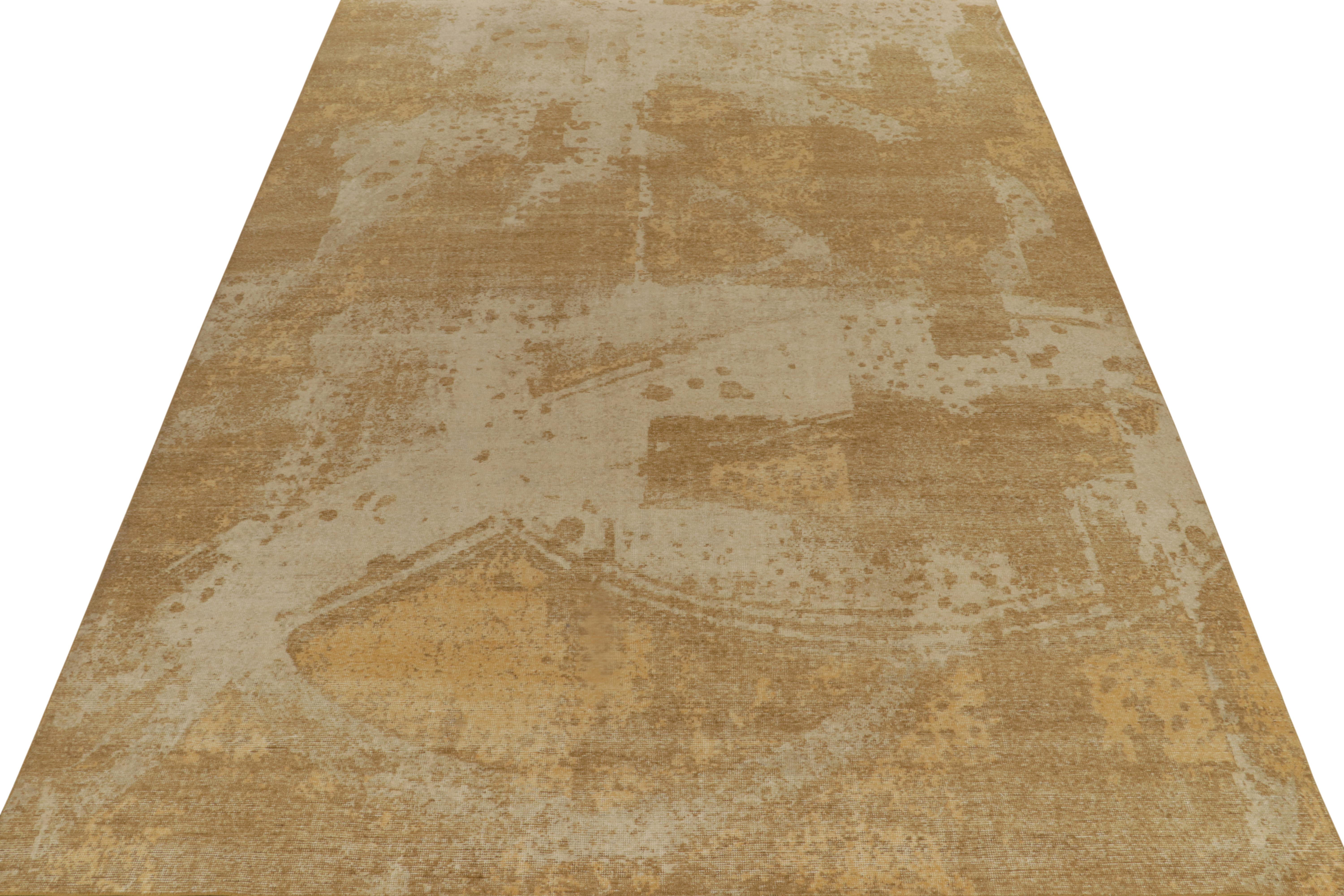 Modern Rug & Kilim’s Distressed Style Abstract Rug in Beige, Ochre Patterns For Sale